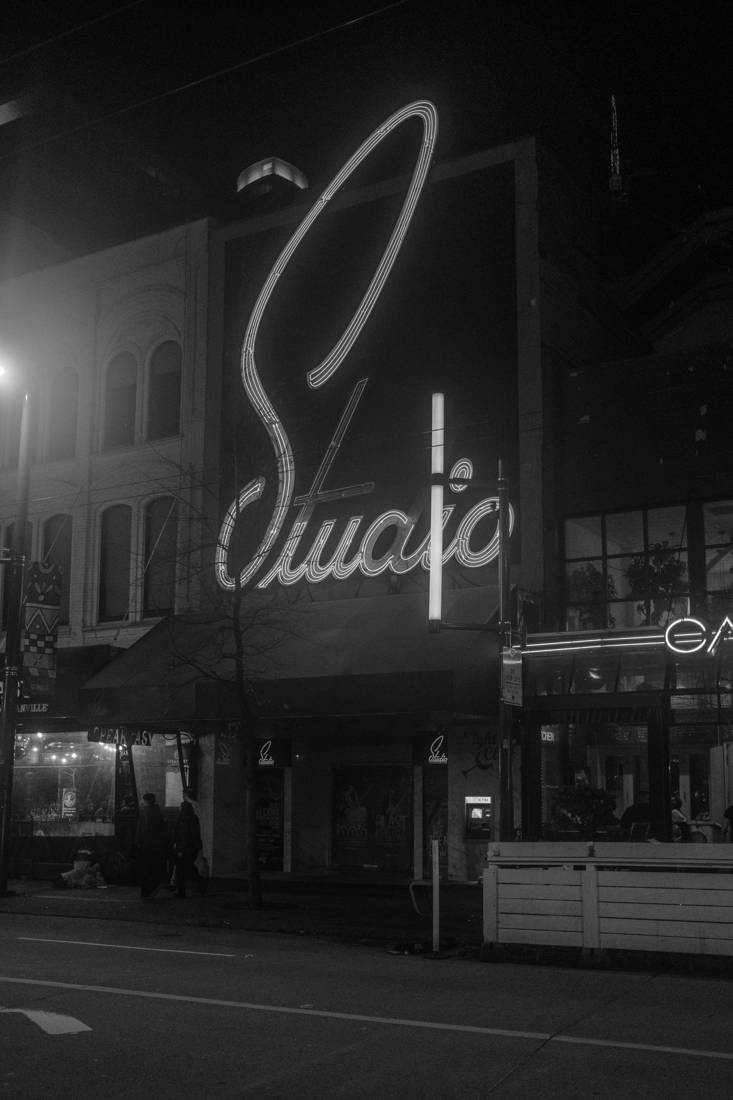 Walk-Around Downtown Vancouver-16.jpg