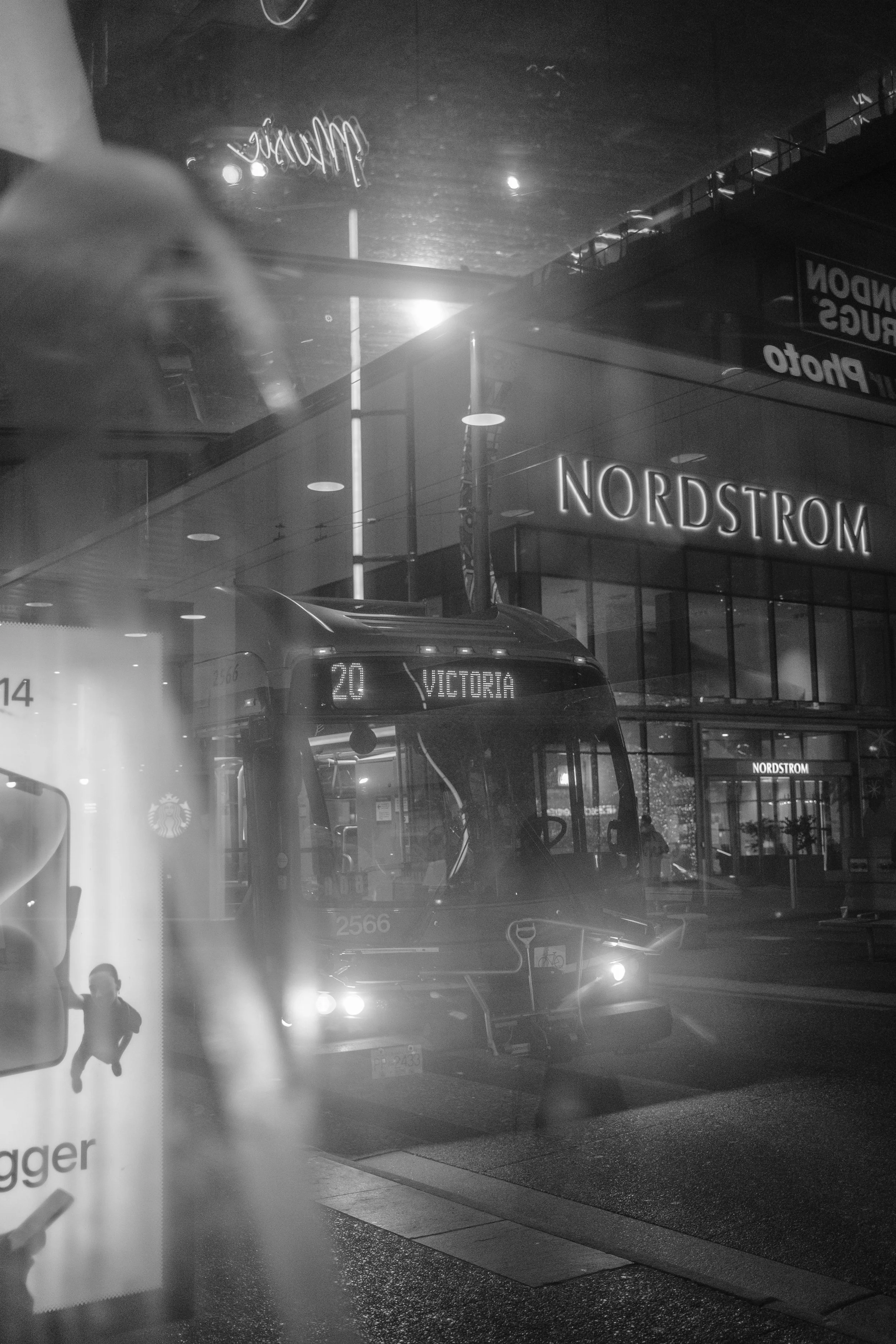 Walk-Around Downtown Vancouver-12.jpg