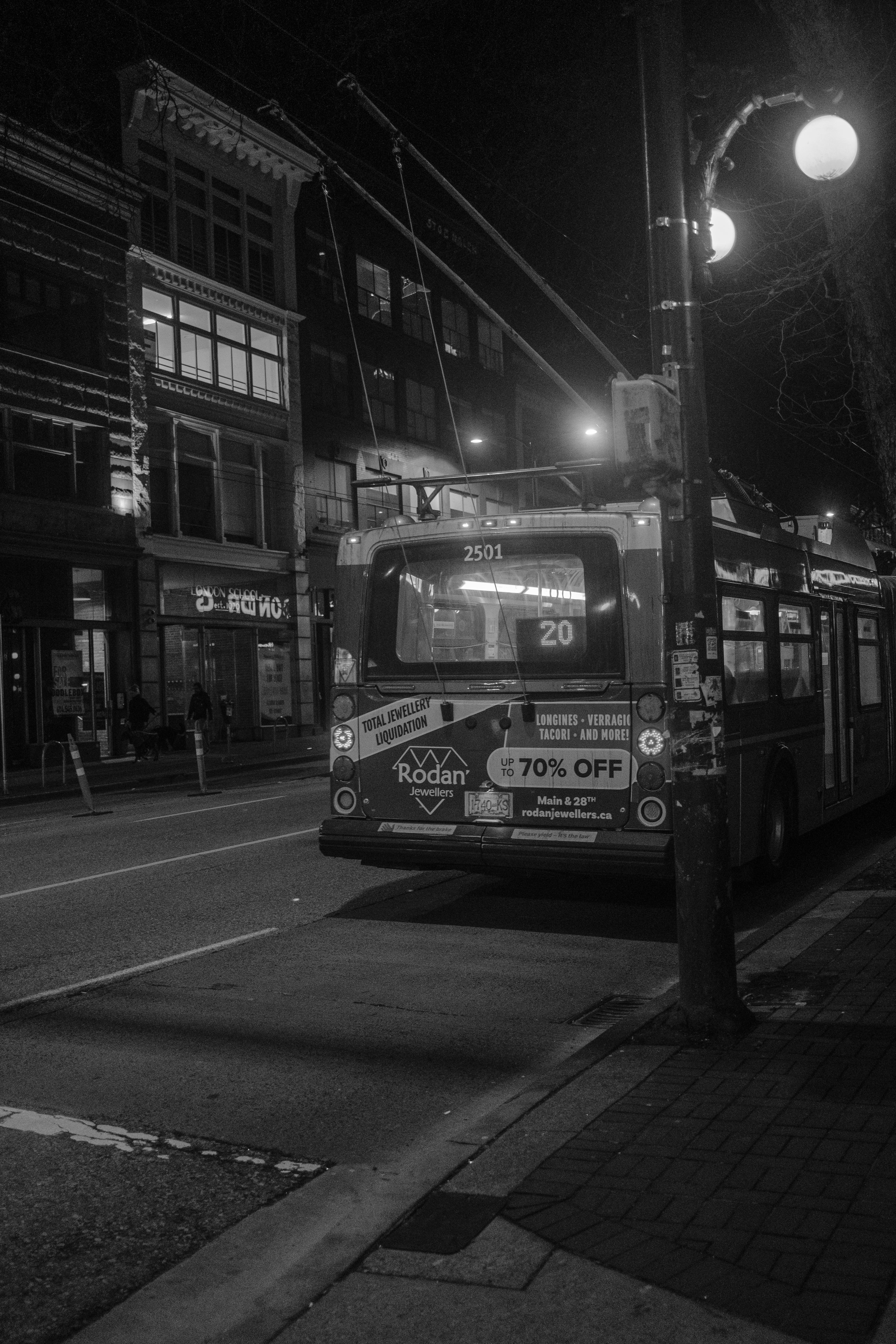 Walk-Around Downtown Vancouver-39.jpg