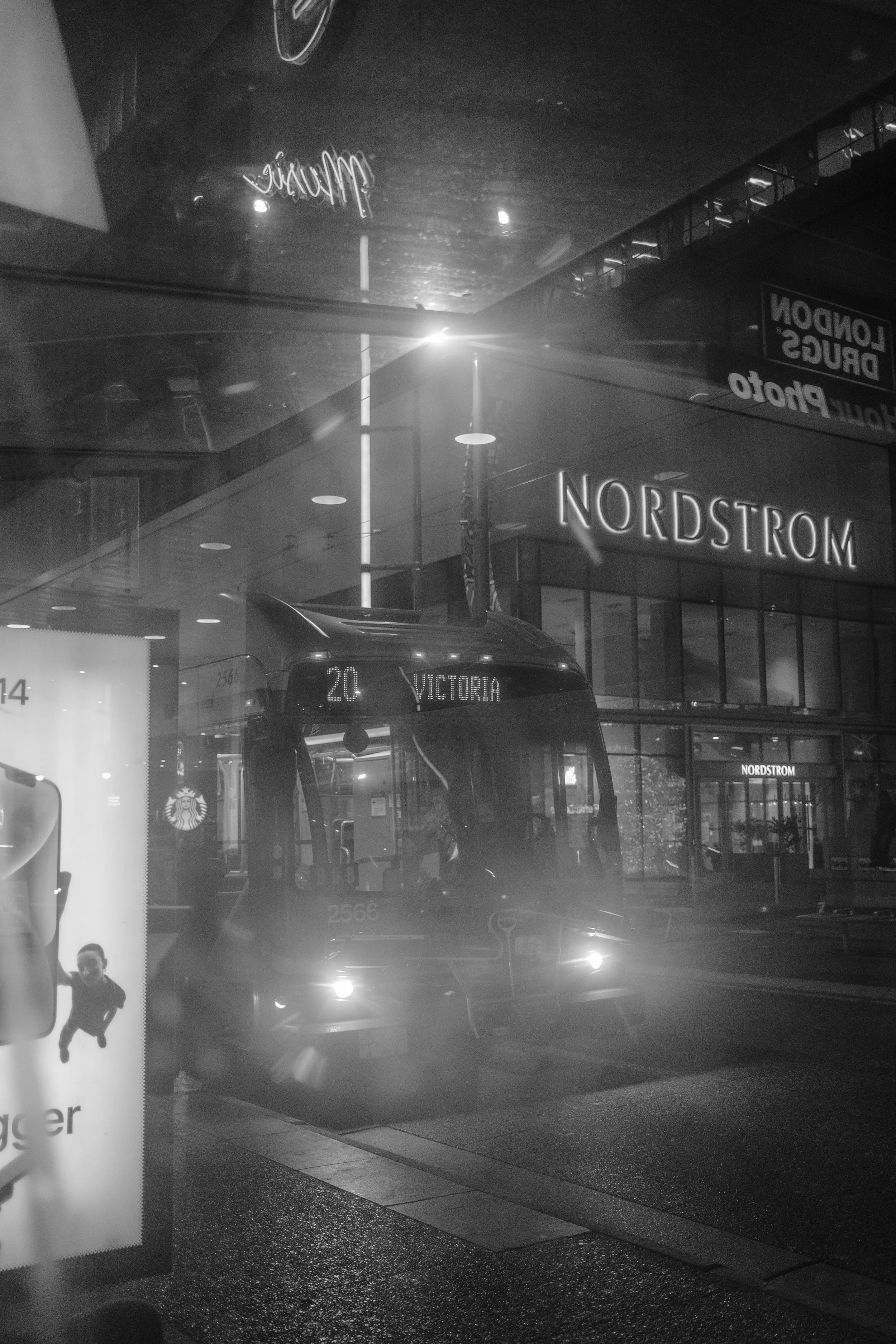 Walk-Around Downtown Vancouver-13.jpg