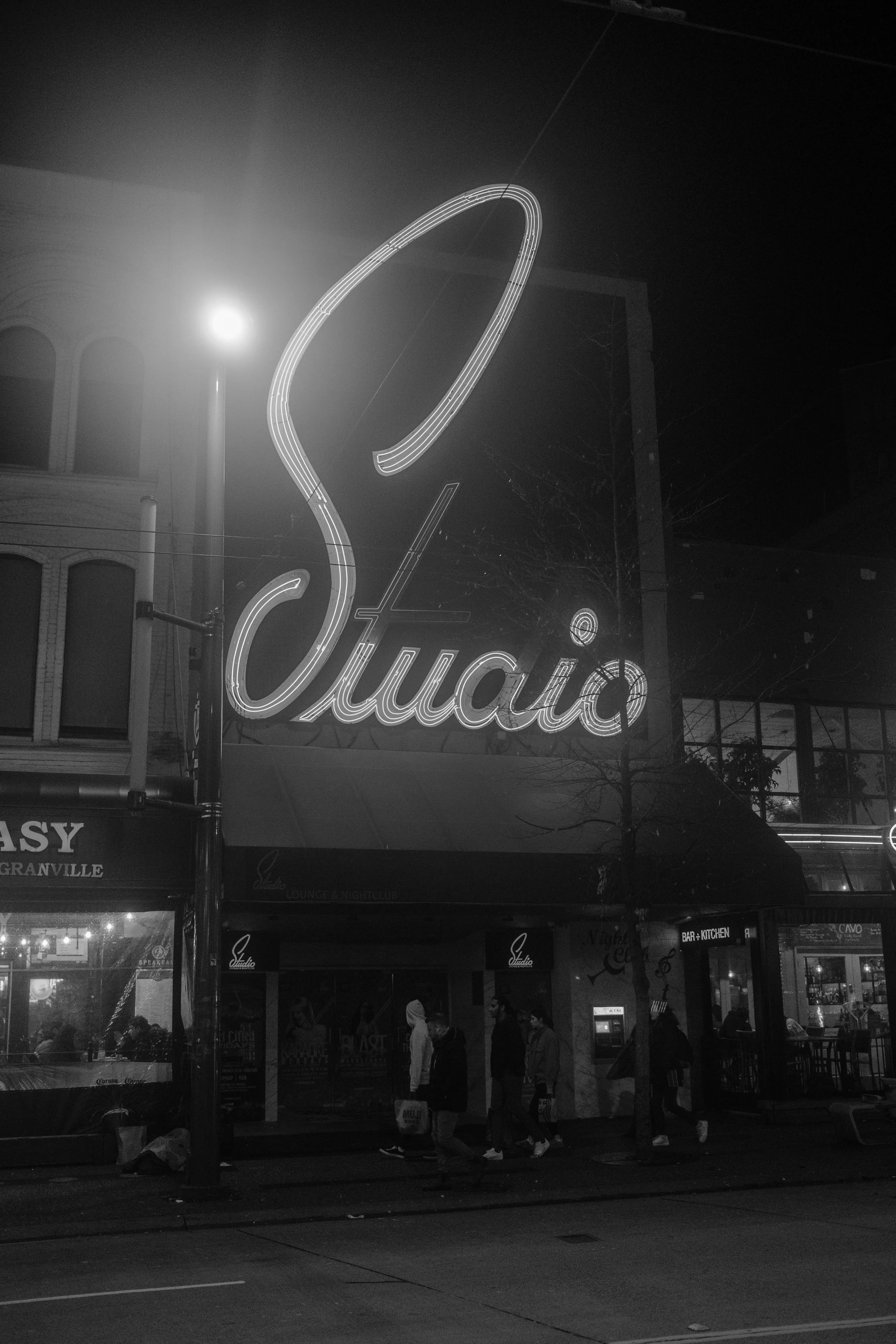 Walk-Around Downtown Vancouver-21.jpg