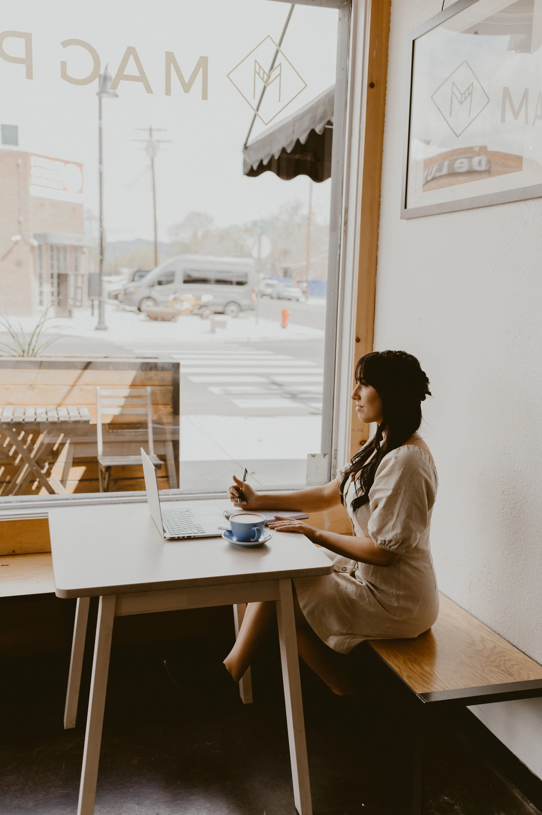 Reno_Coffeeshop_Couple-14.jpg