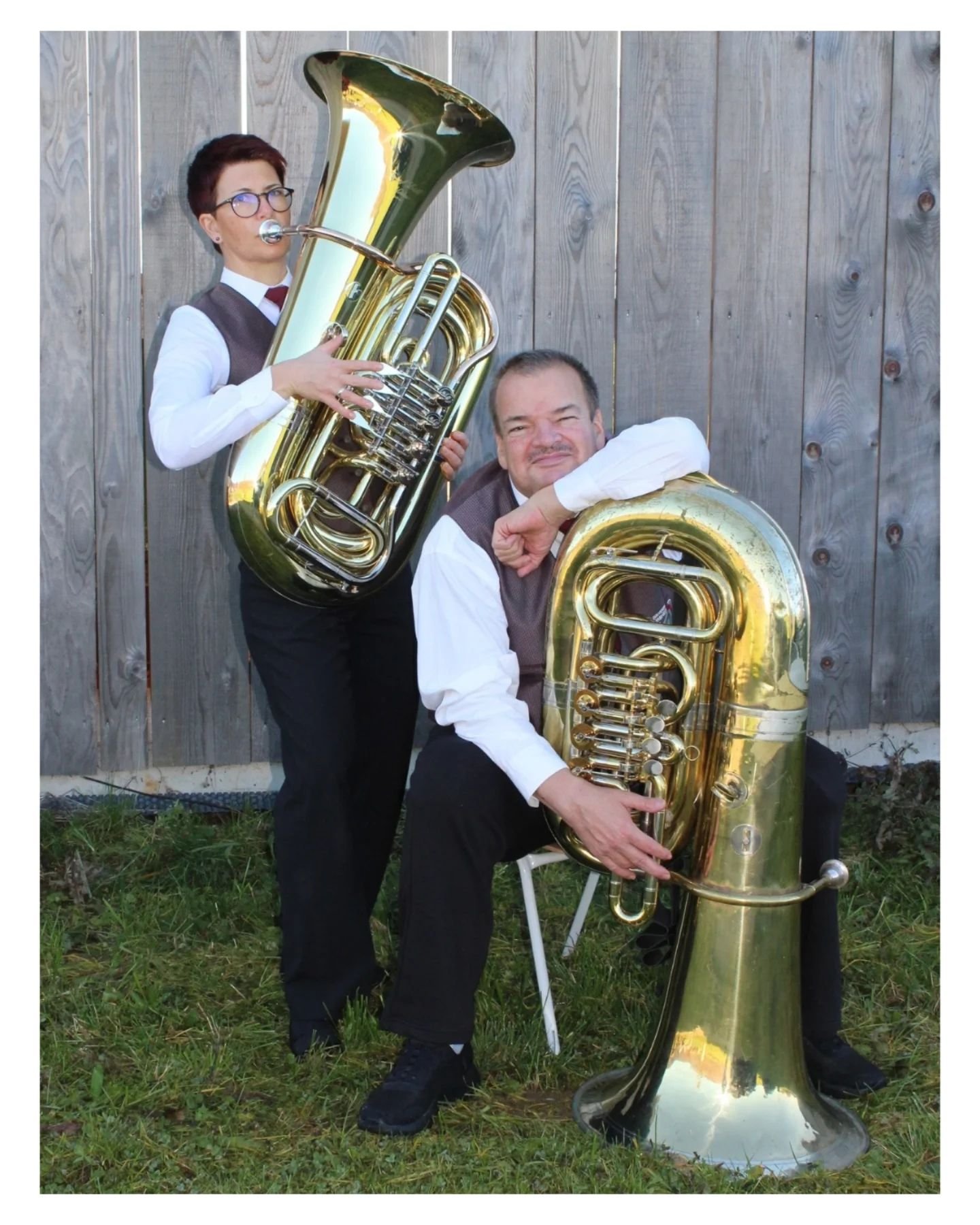 Schon gewusst? Das Instrument des Jahres 2024 ist: die TUBA! 
Aber dem ist nicht genug,  denn wir d&uuml;rfen mit Stolz verk&uuml;nden, dass wir seit einigen Wochen eine Tubistin haben. Unsere Steffi hat in Rekordzeit und mit gro&szlig;em pers&ouml;n