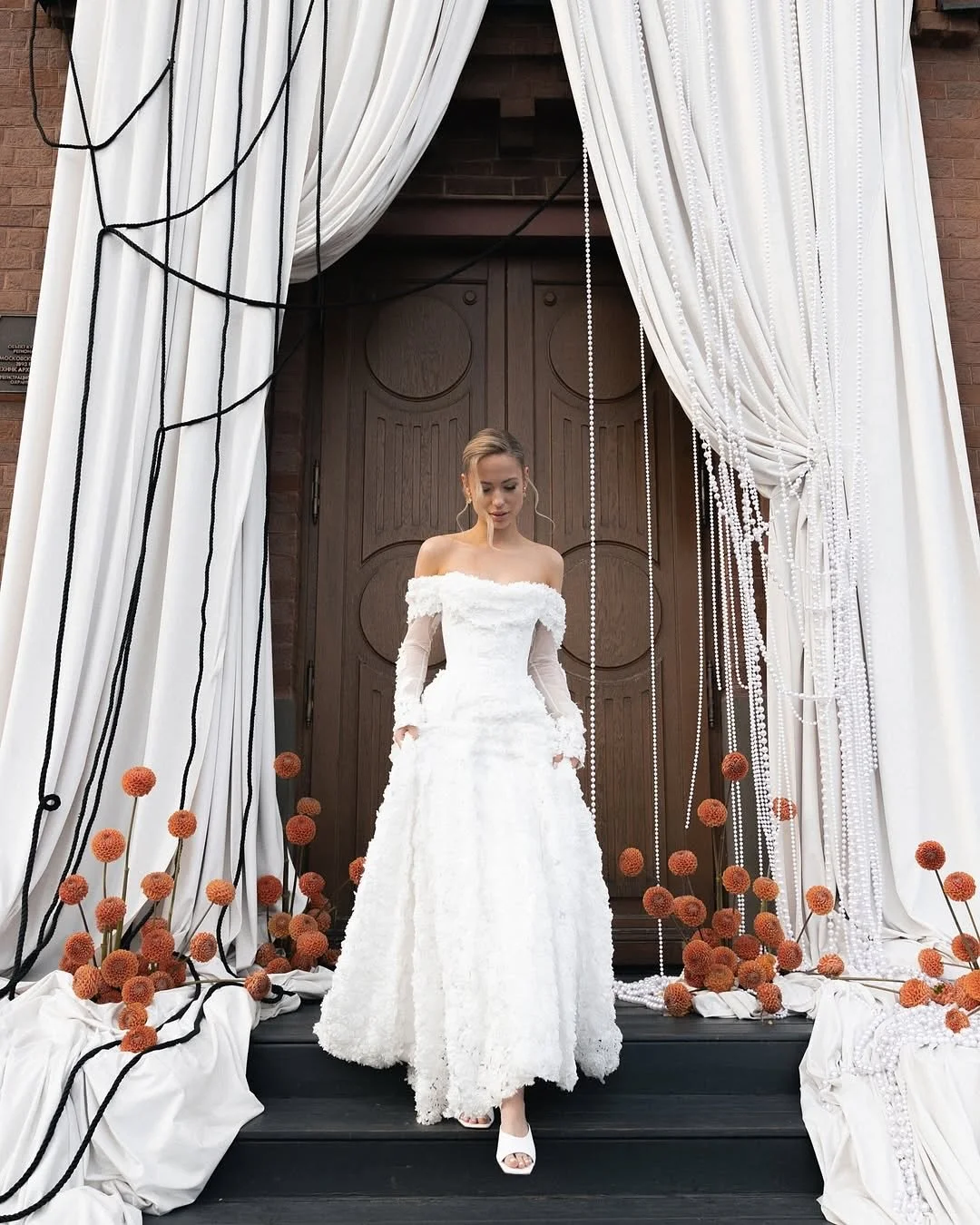 ✨The Rose dress &ndash; luxury and elegance that will make your day unforgettable.✨
Exquisite detailing and a refined silhouette create a fairytale atmosphere for any wedding

👰&zwj;♀️ Ready to try it on? Book your fitting today! Link in bio.

Photo