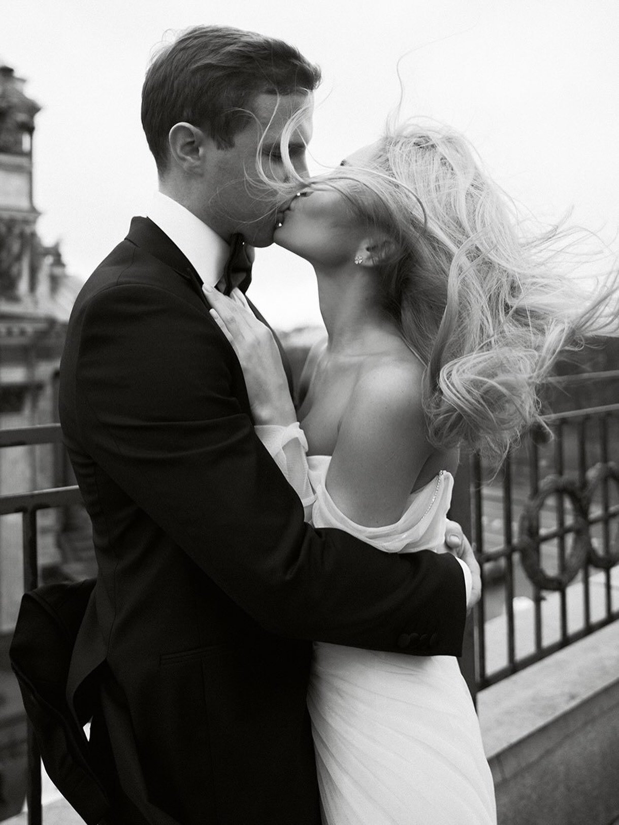 The &ldquo;AIR&rdquo; Wedding Dress: Effortless Elegance for the Modern Bride

Experience the beauty of simplicity with the &ldquo;AIR&rdquo; wedding dress, an ethereal masterpiece available exclusively at Bride Side boutique in Australia. Crafted fr