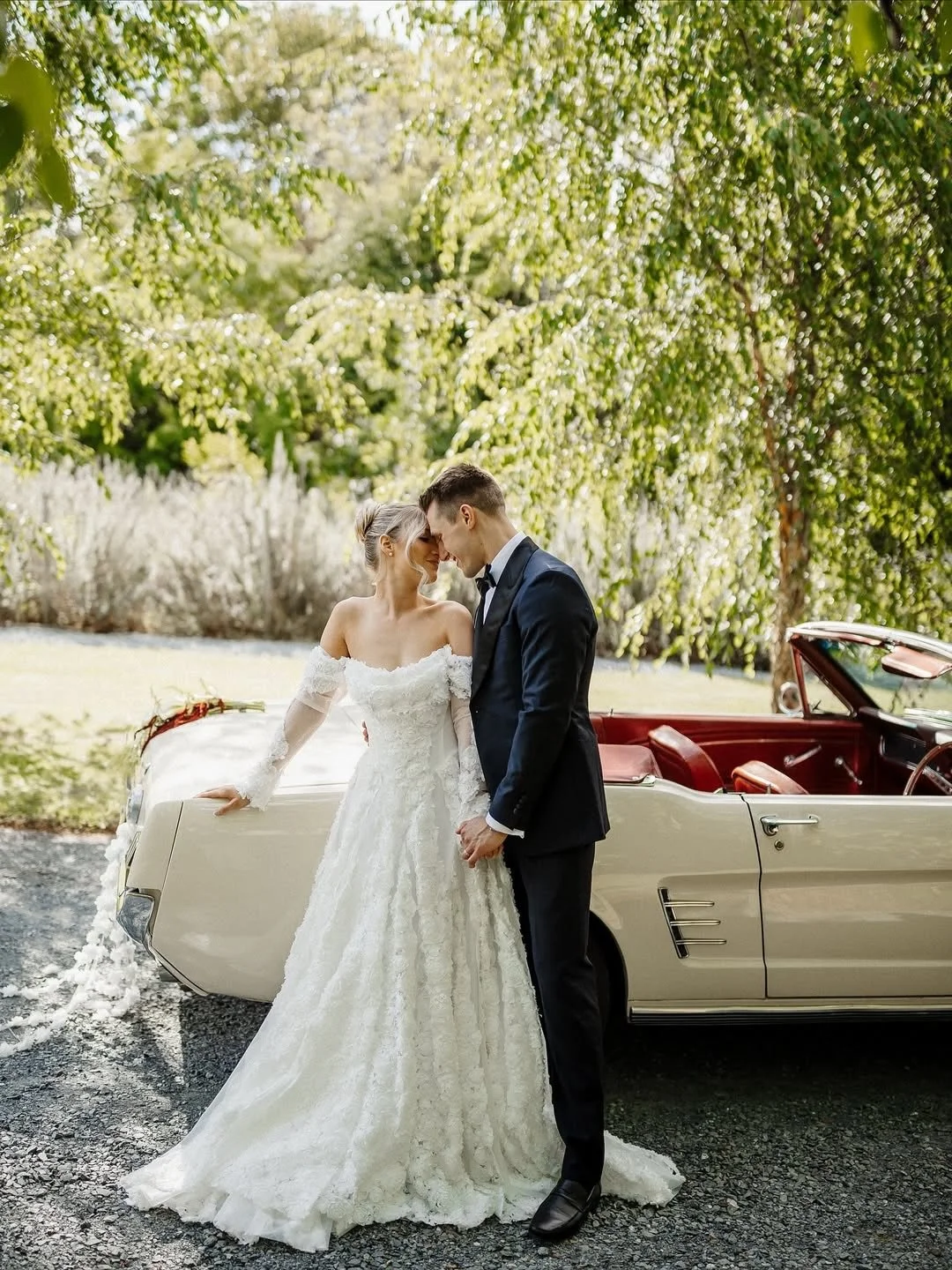 Absolute heaven at our beautiful @wynmereestate with

Venue: @Wynmereestate
Event by: @weddingcollectivegoldcoast
Florals &amp; Styling: @nikau.flora (1st setup)
Florals &amp; Styling: @ivyandbleuevents (2nd setup)
Photo/Video: @goyaweddings
Statione