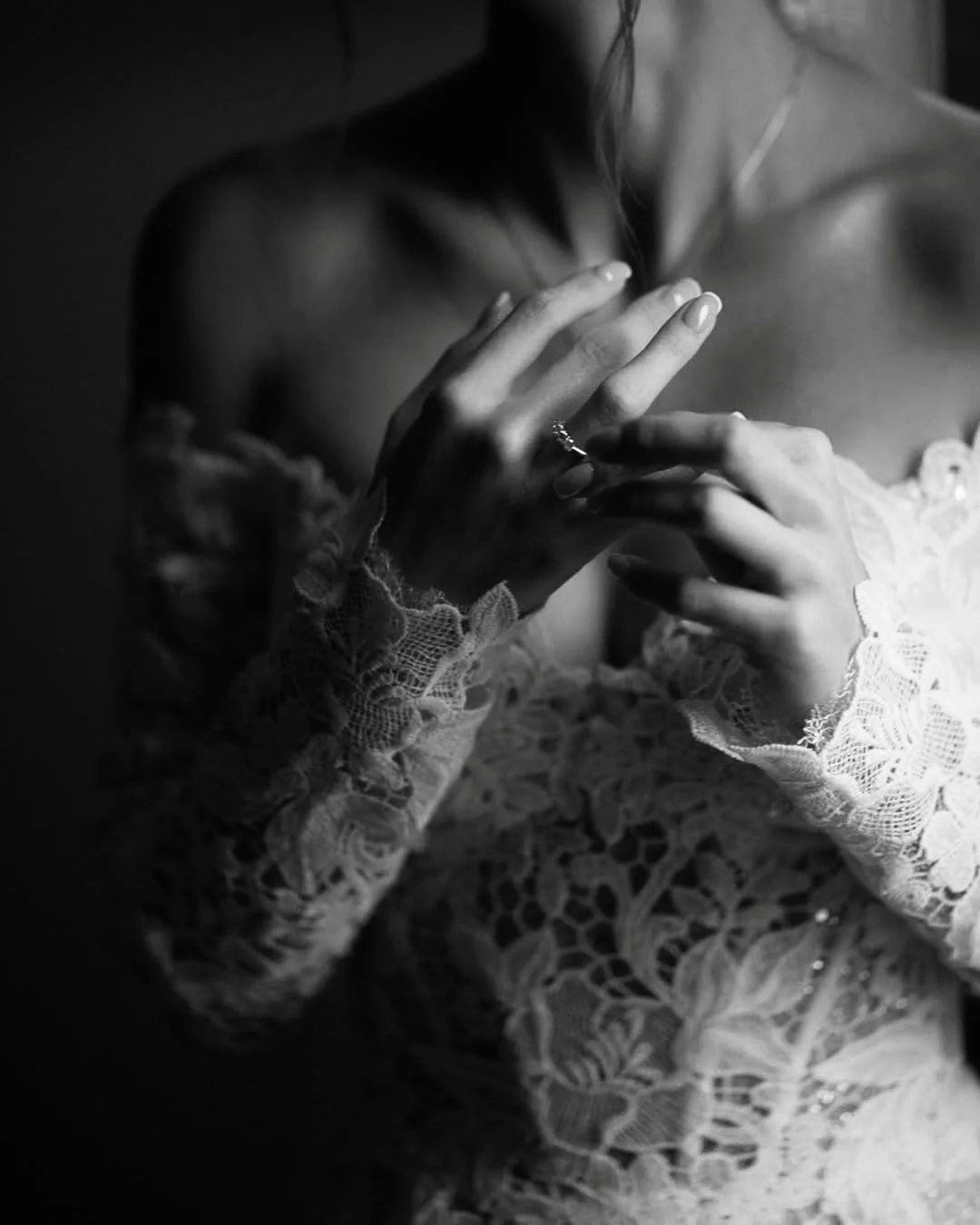 The Adel Gown: Regal Grace in Exquisite Lace

A masterpiece of timeless sophistication, the Adel gown captures the essence of royal elegance and romantic allure. Designed for the bride who cherishes tradition with a touch of modern luxury, this gown 