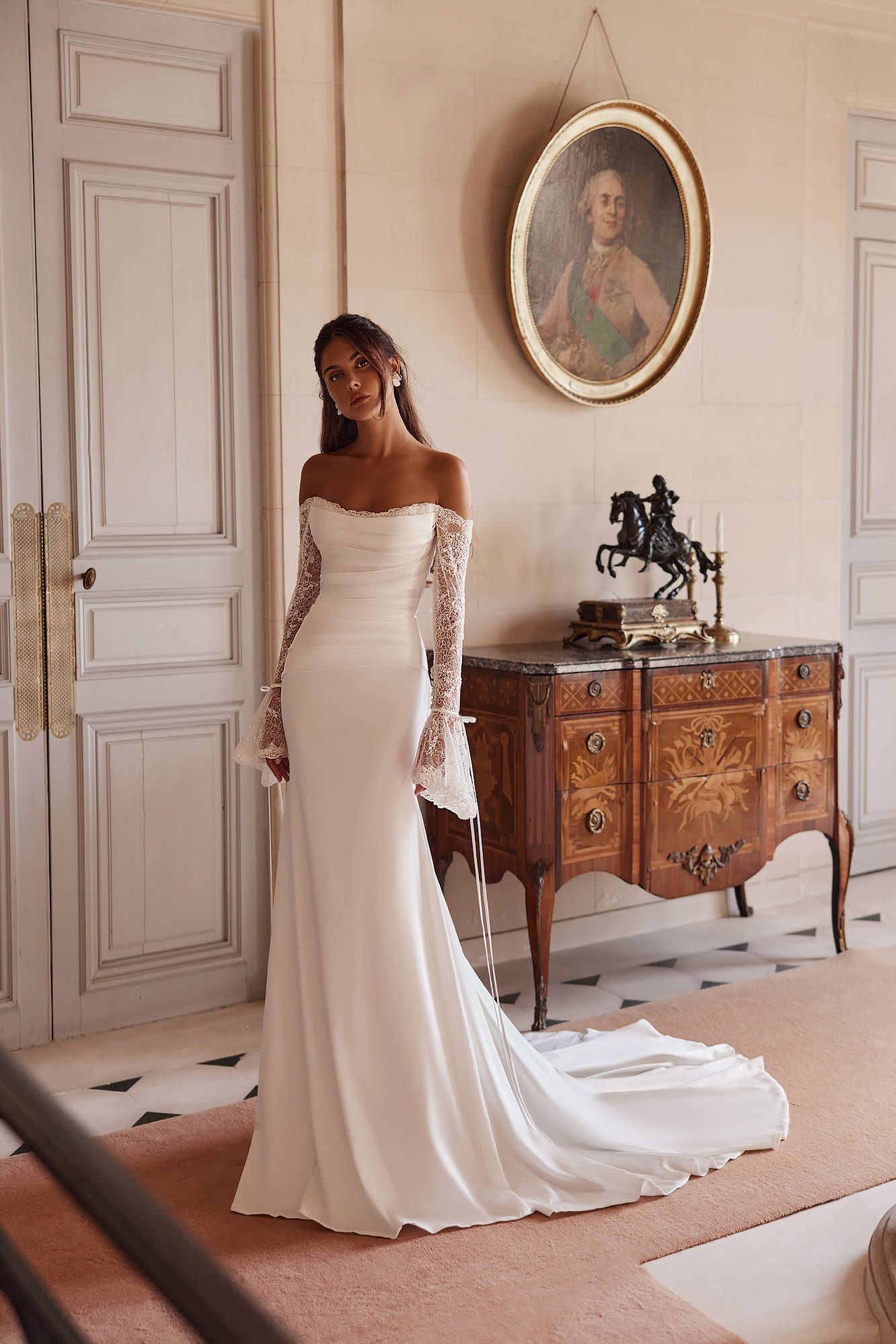 long_sleeves_wedding dress_brisbane.jpg