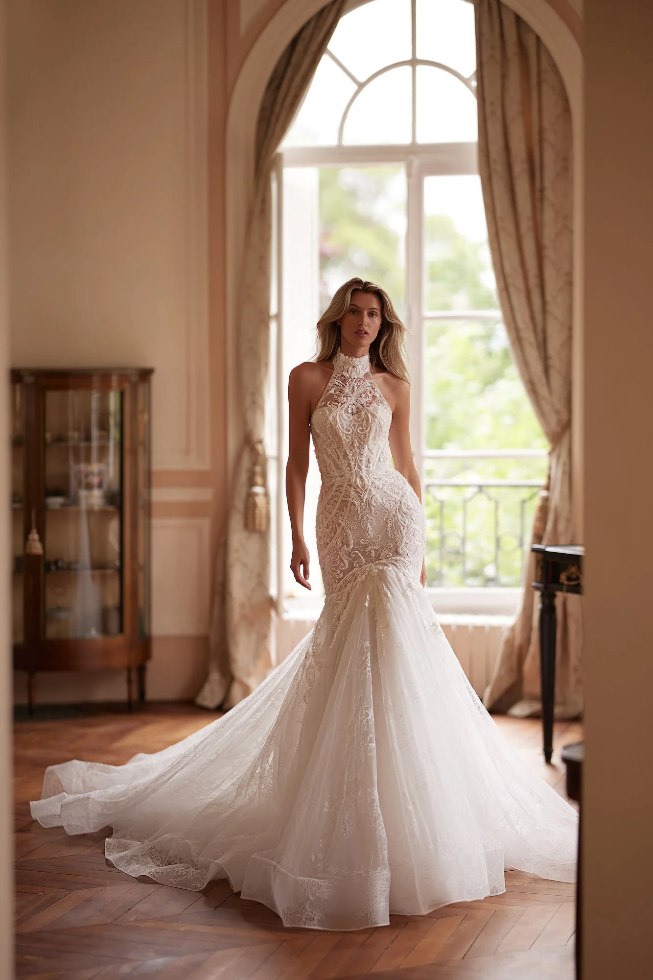 halter_neck_wedding dress_brisbane.jpg