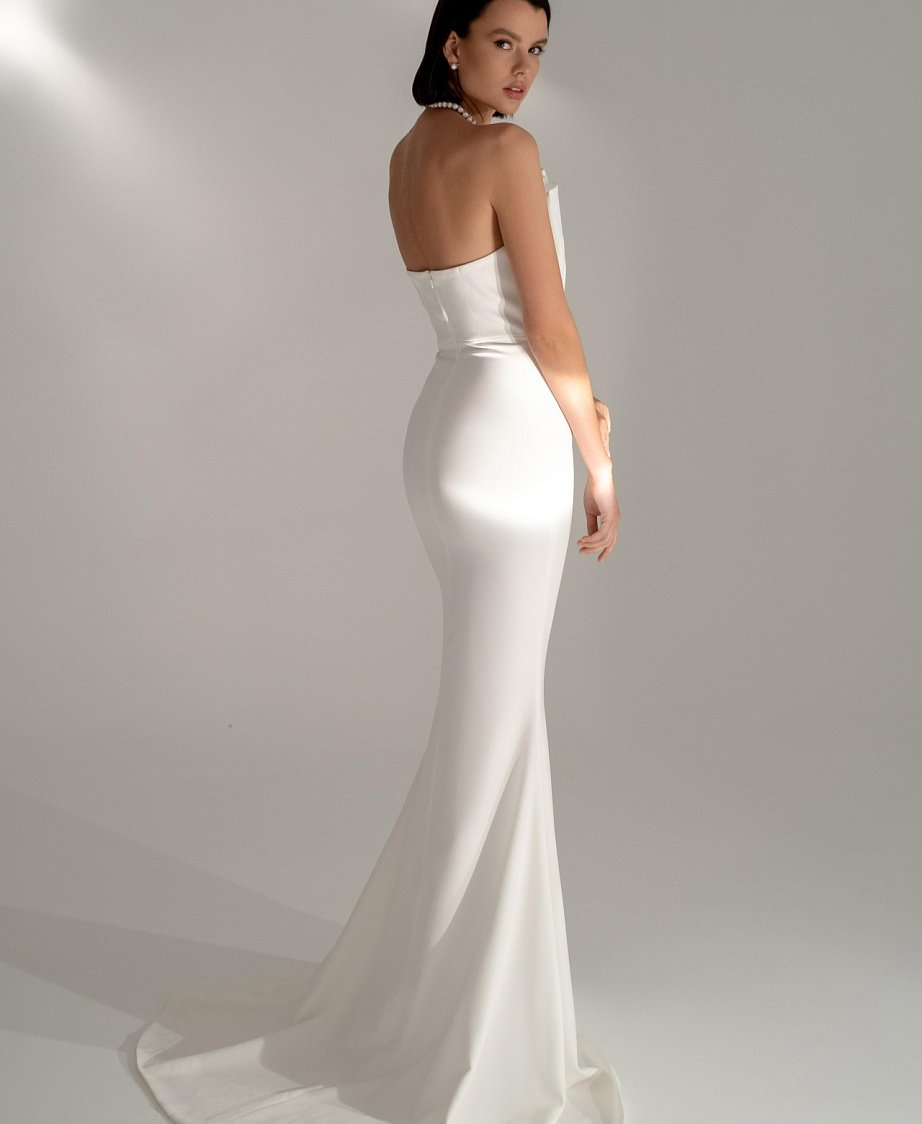 Wedding_Dress_Hire_Brisbane2.jpeg