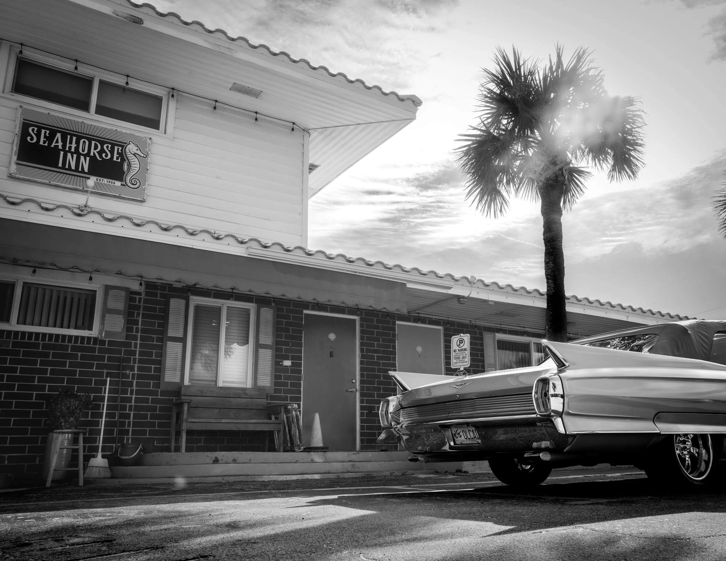 "Seahorse Inn"