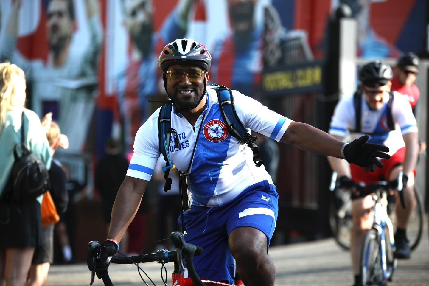 Bike To Wolves for @PalaceForLife 🦅 Yes, cycling from London to Wolverhampton! Selhurst to Molineaux. 
Probably the biggest physical challenge of my life!
Chain came off. Saddle came off. Pedal came off. I didn't come off though 😅 mad journey, grea