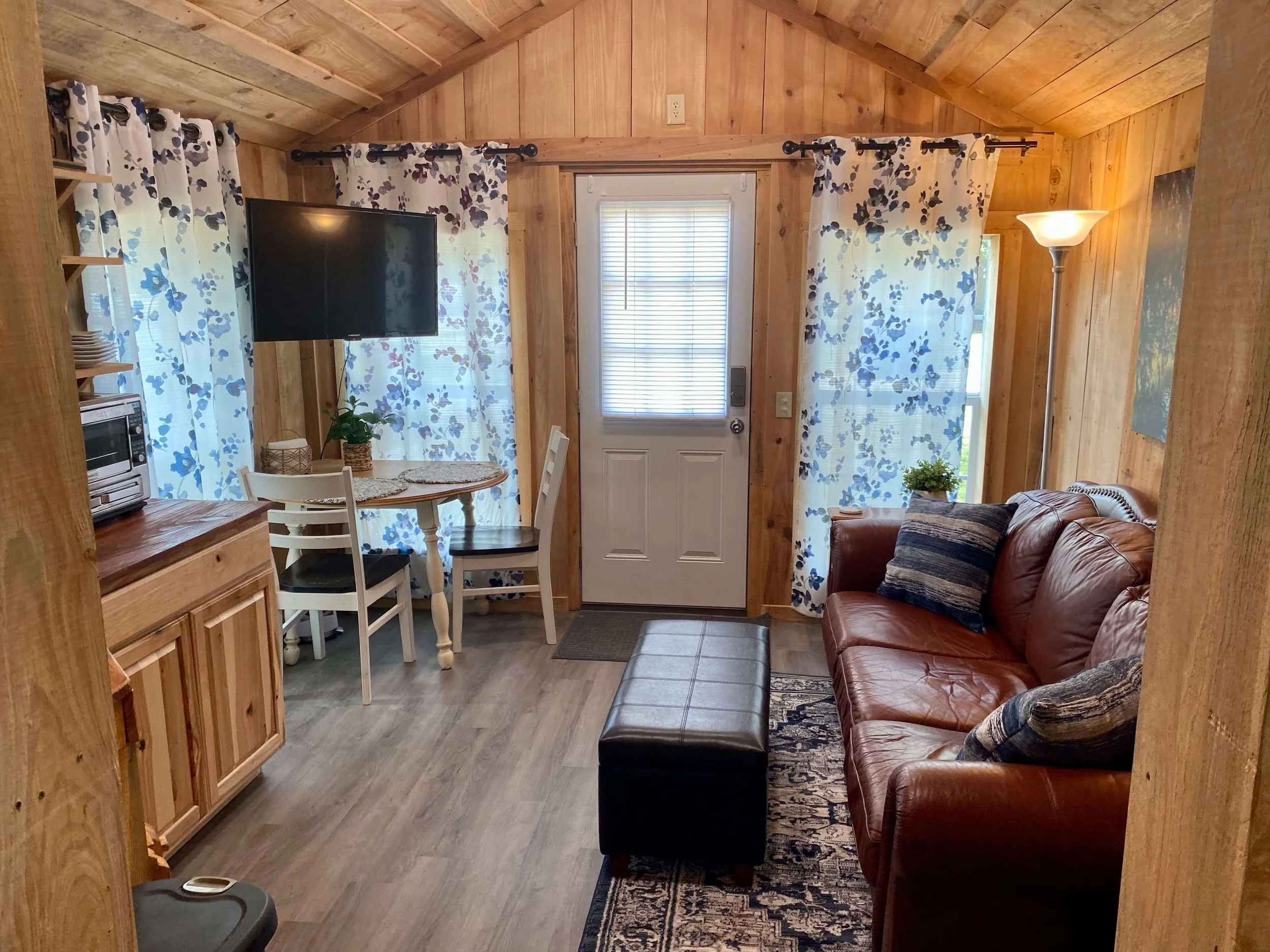 Nestled Pines | Boutique RV Park in East Texas