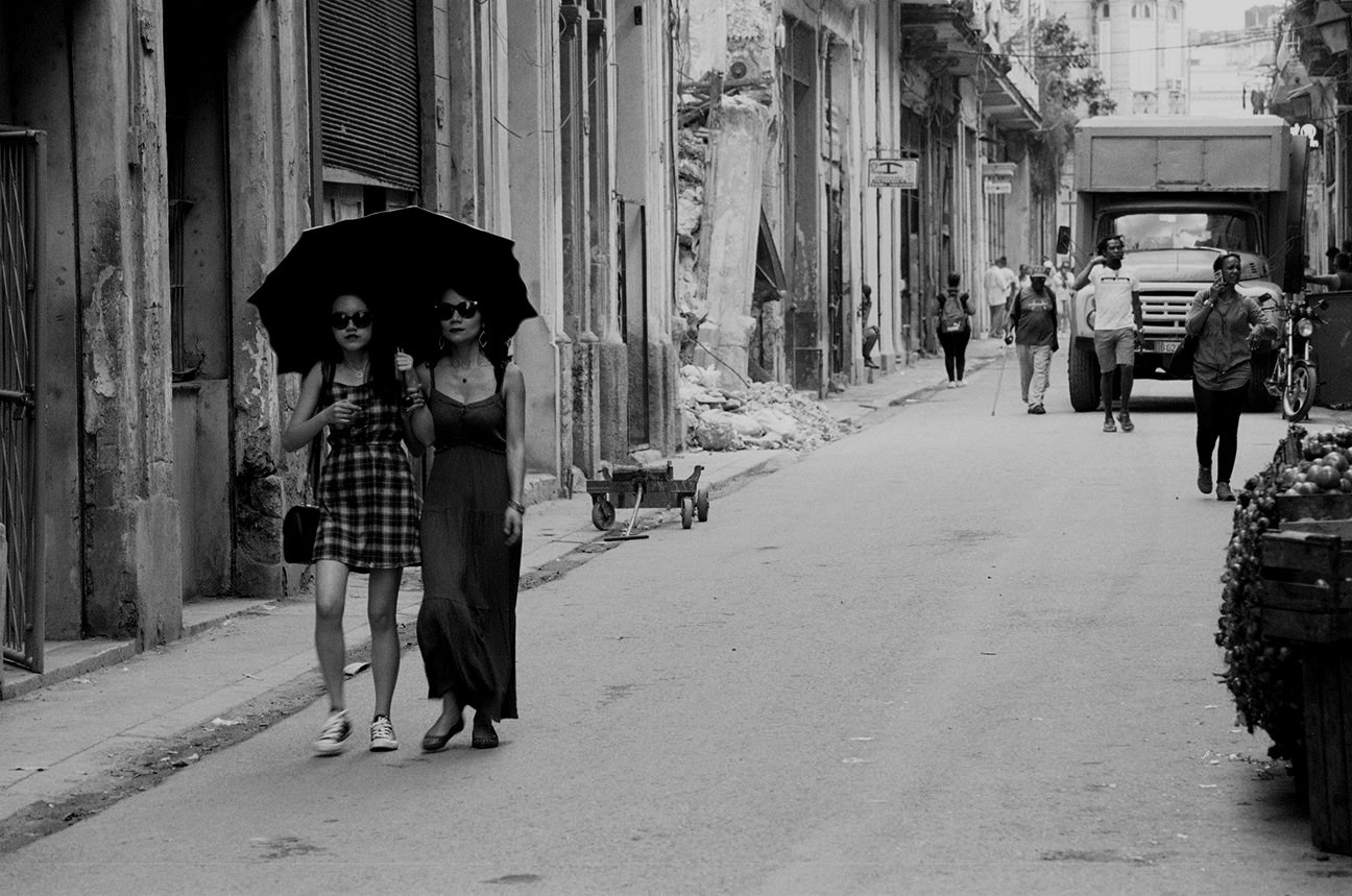 35+-+deux+chinoise+et+parapluie+-+1941-04.jpg
