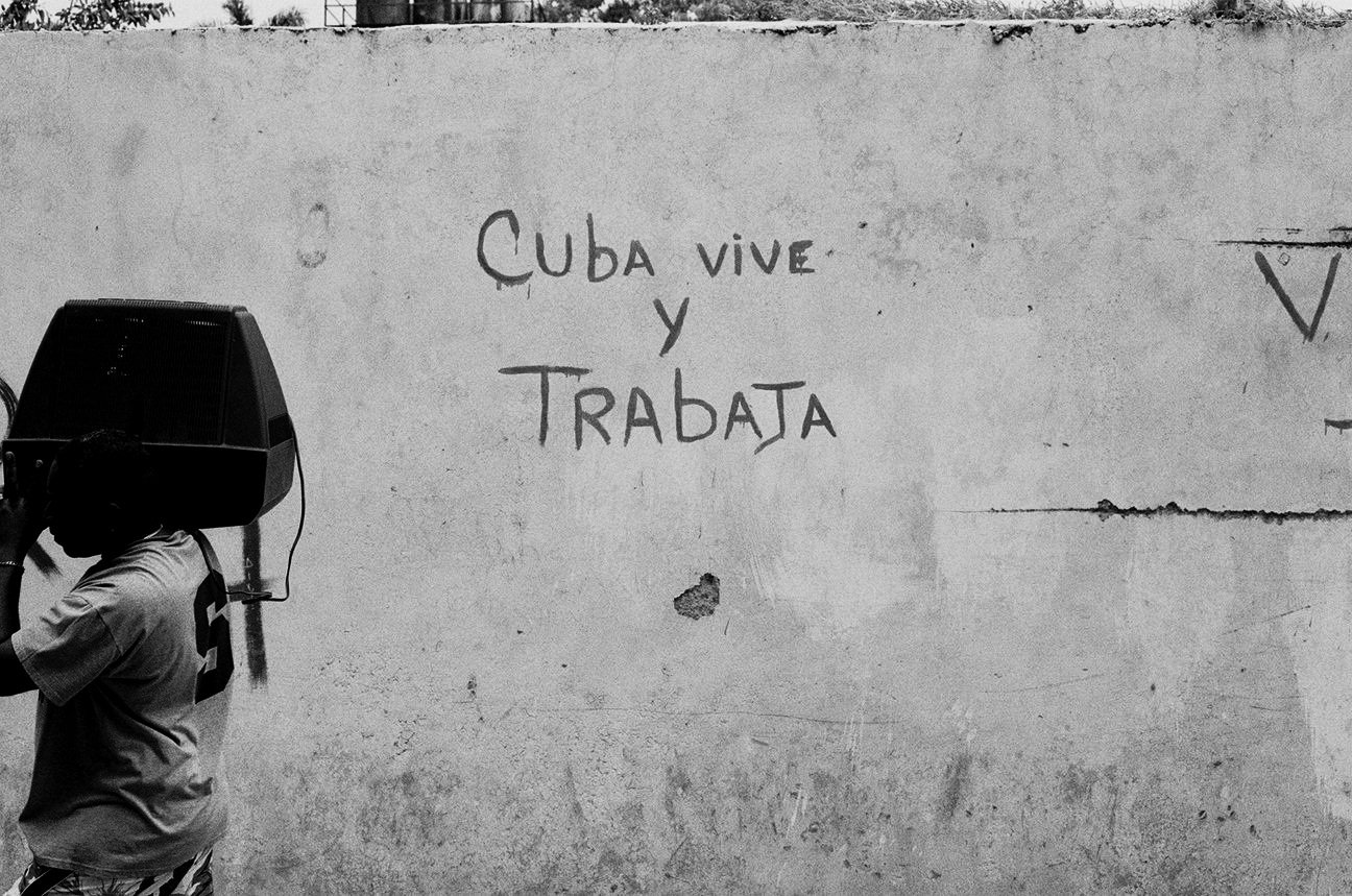 87+-+Cuba+vive+-+message+-+mur+-+9444-04.jpg