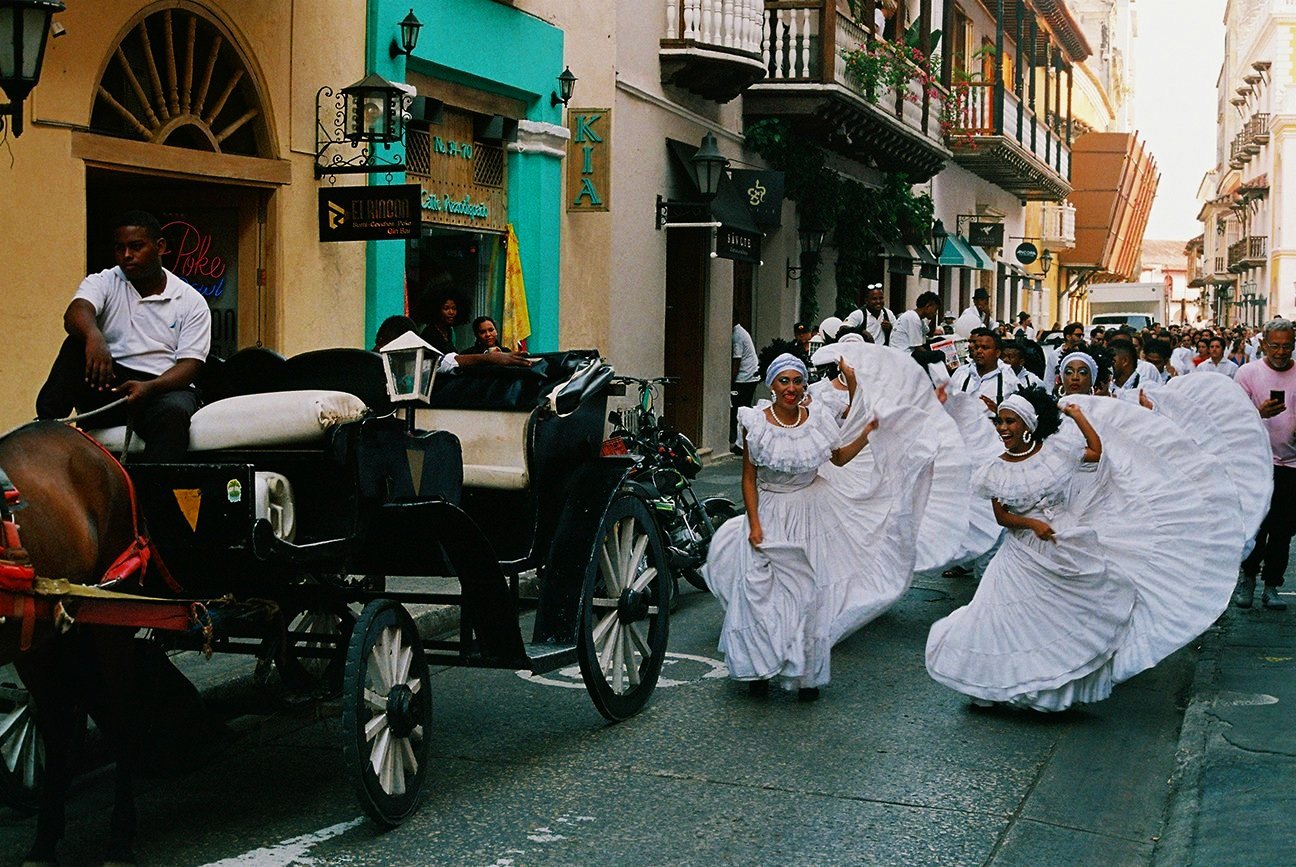 26+-+Danceuses+traditionnelles+-+000039.jpg