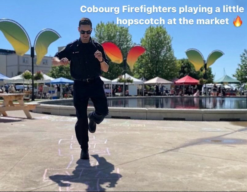Lots of fun to be had at @cobourgfarmersmarket ! Especially when our beloved emergency crew @cpffalocal1732 show up! #smalltownlove #cobourgfarmersmarket #community
