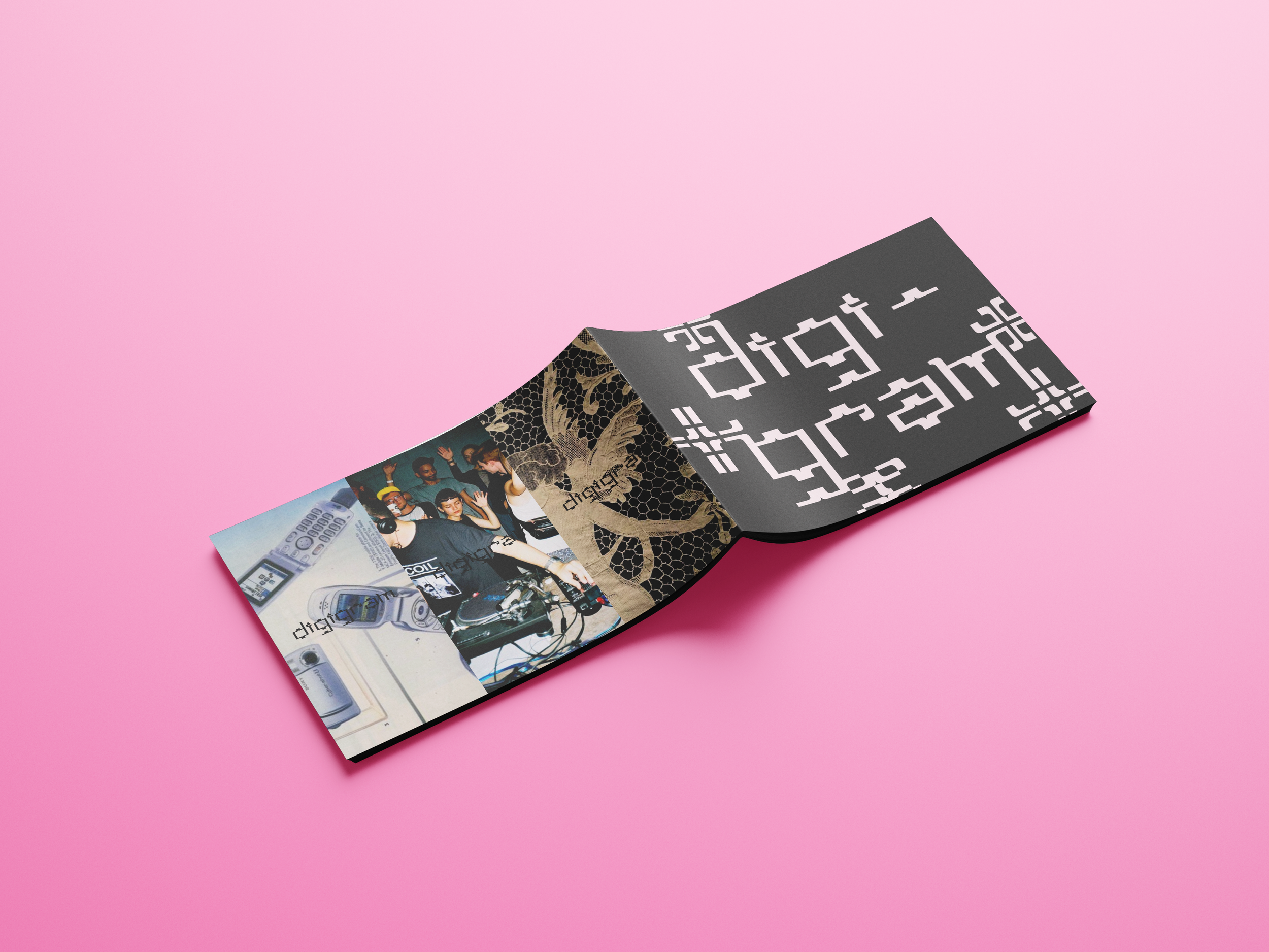 DIGIGRAM_Booklet_Mockup.png