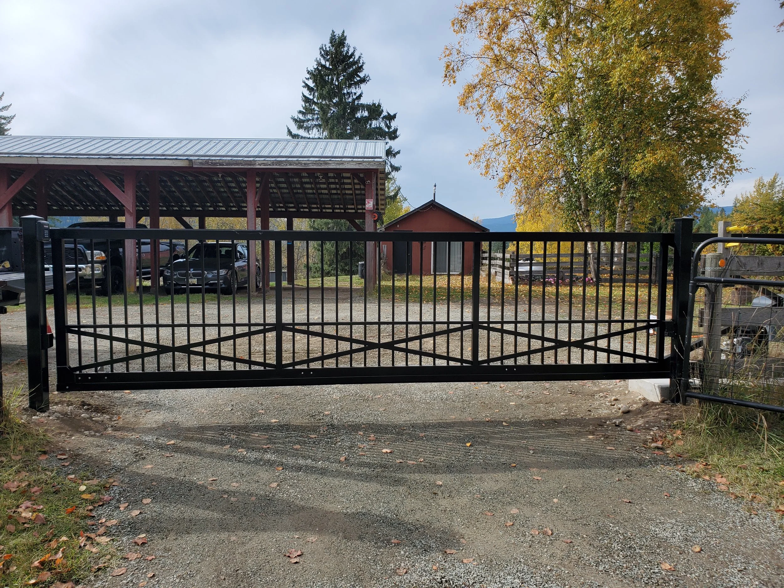 Cantilever Farm Entrance.jpg