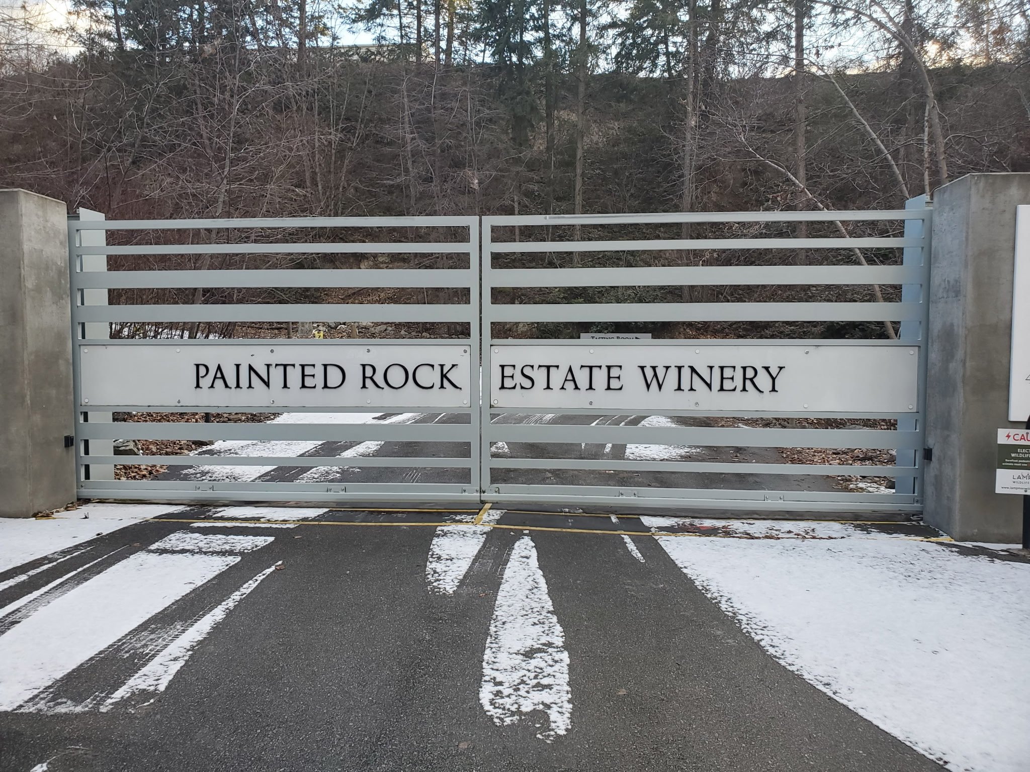 Bi-parting Cantilever.jpg