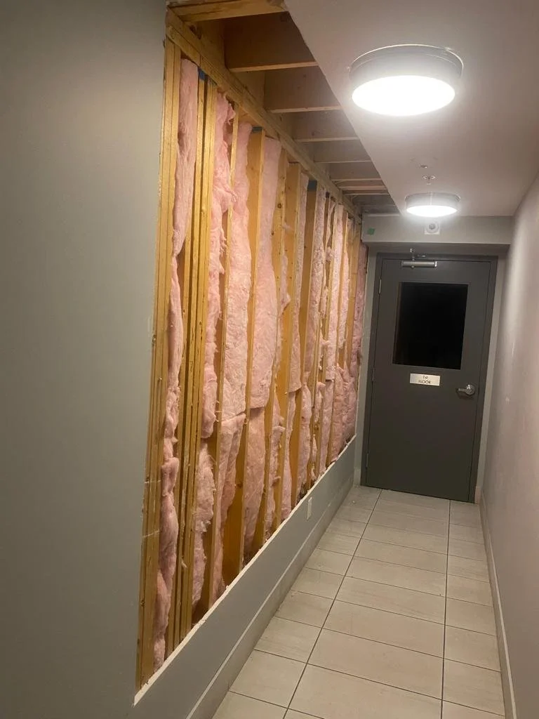 U7 TILE HALLWAY INSULATED.jpg