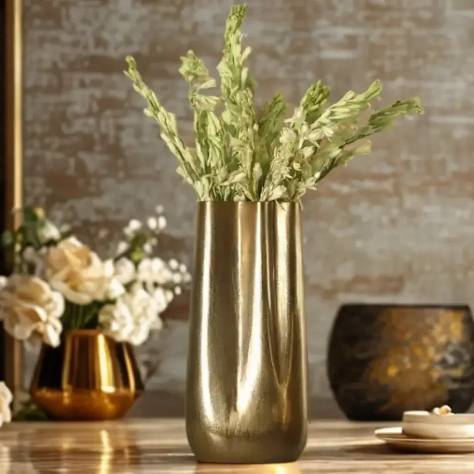 Gold+Vase+1%3A3.webp