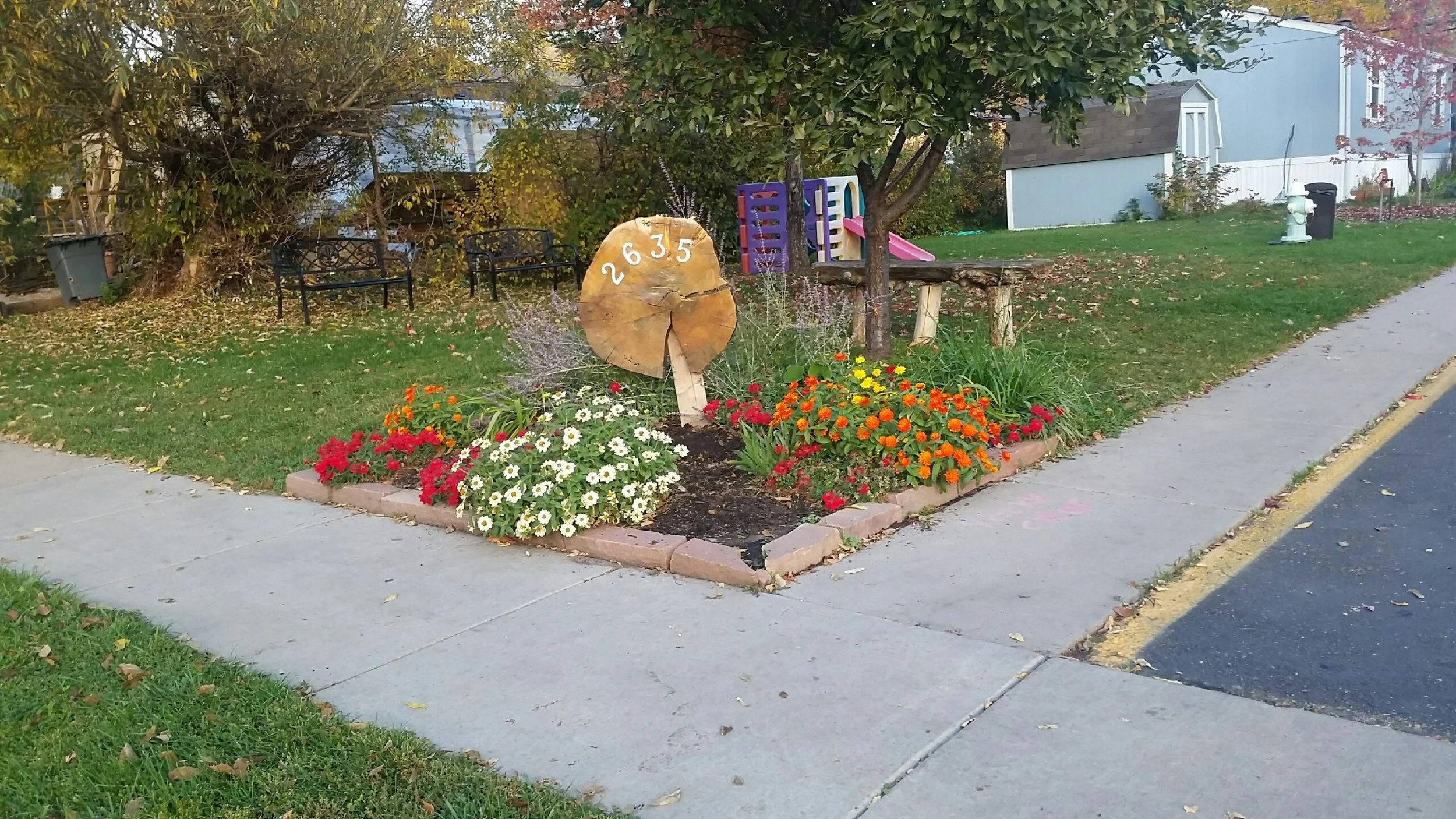 Mapleton South Entrance 002.jpg