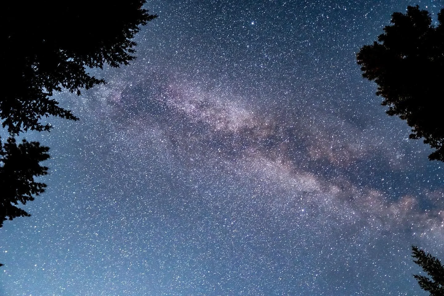 🌌
