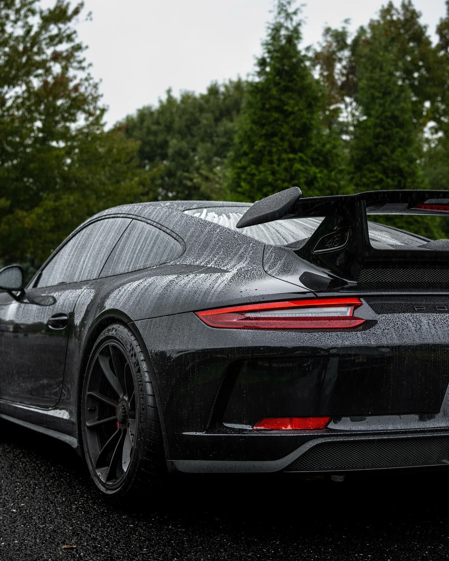 🌧️ cars &amp; coffee

#porsche #porscheusa #carsandcoffee #gt3 #porschegt3 #carsofinstagram #carinstagram #nikonusa #nikonz9 #niftyfifty #nikon #germancars #carphotographer #carphotography #rainphotography #raincar