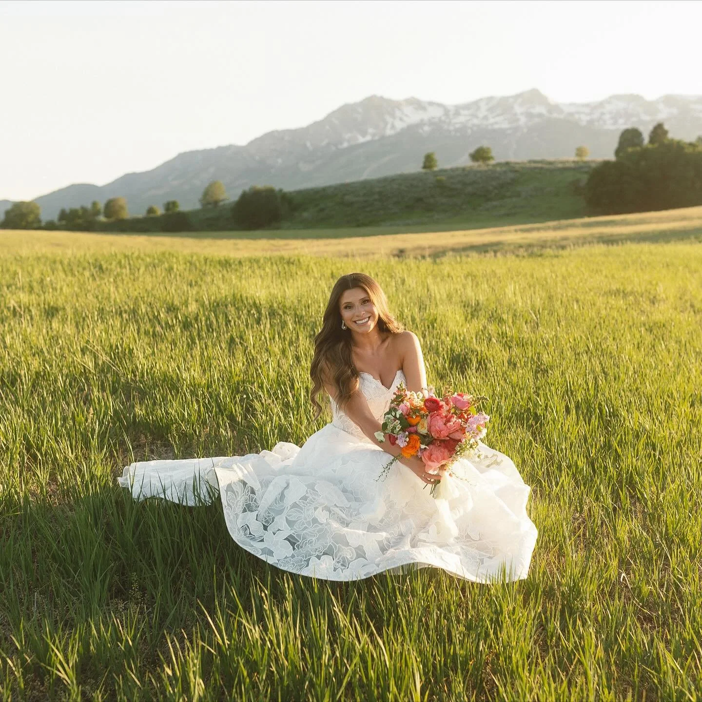 Finally catching up on sharing some of the weddings from this past spring and summer starting with gorgeous Skylee&rsquo;s bridals!🌷 Being pregnant (and pregnancy sickness) kept me quiet for a bit, but these weddings need to be shared. Grateful for 