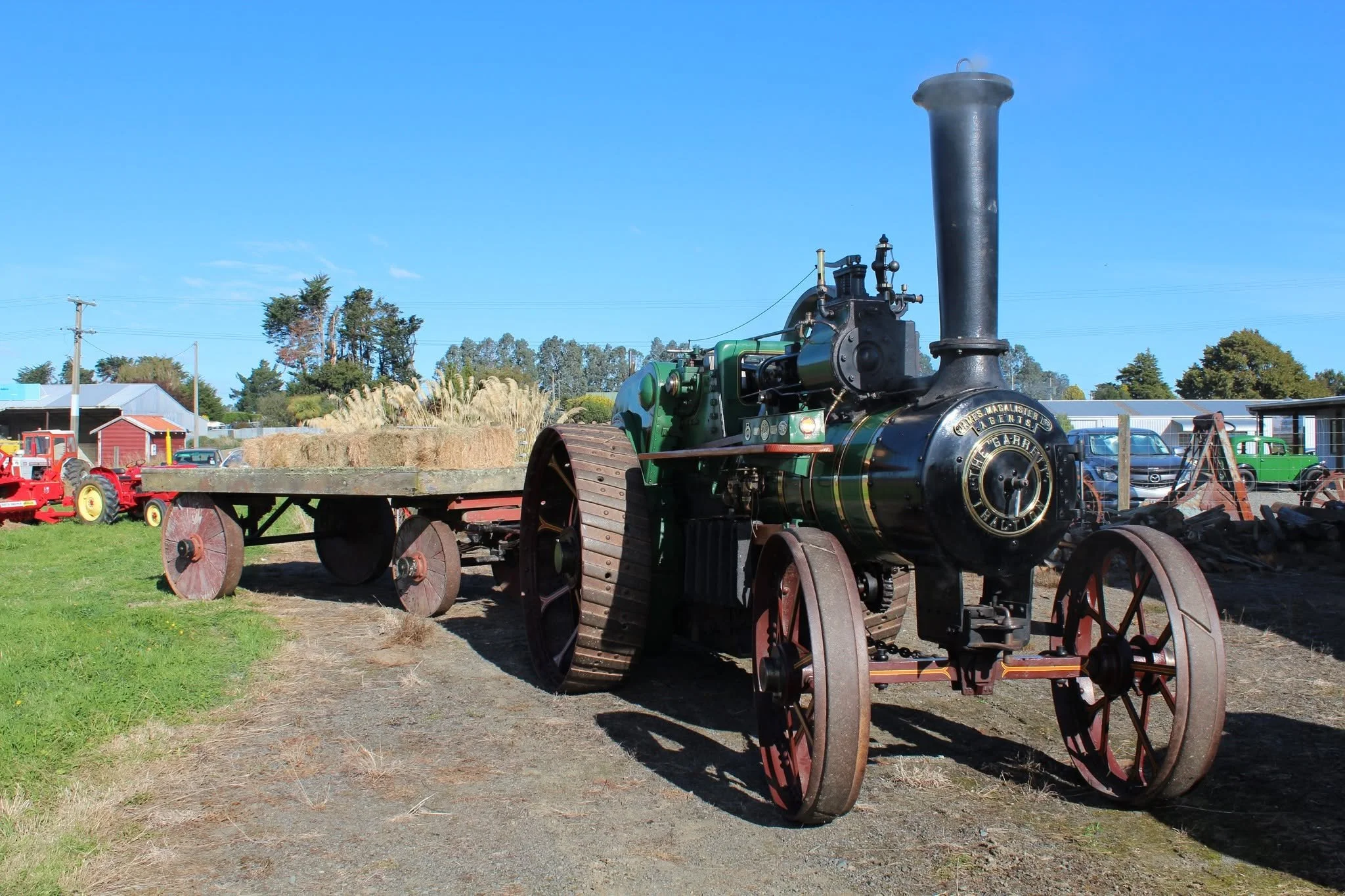tractor4.jpg