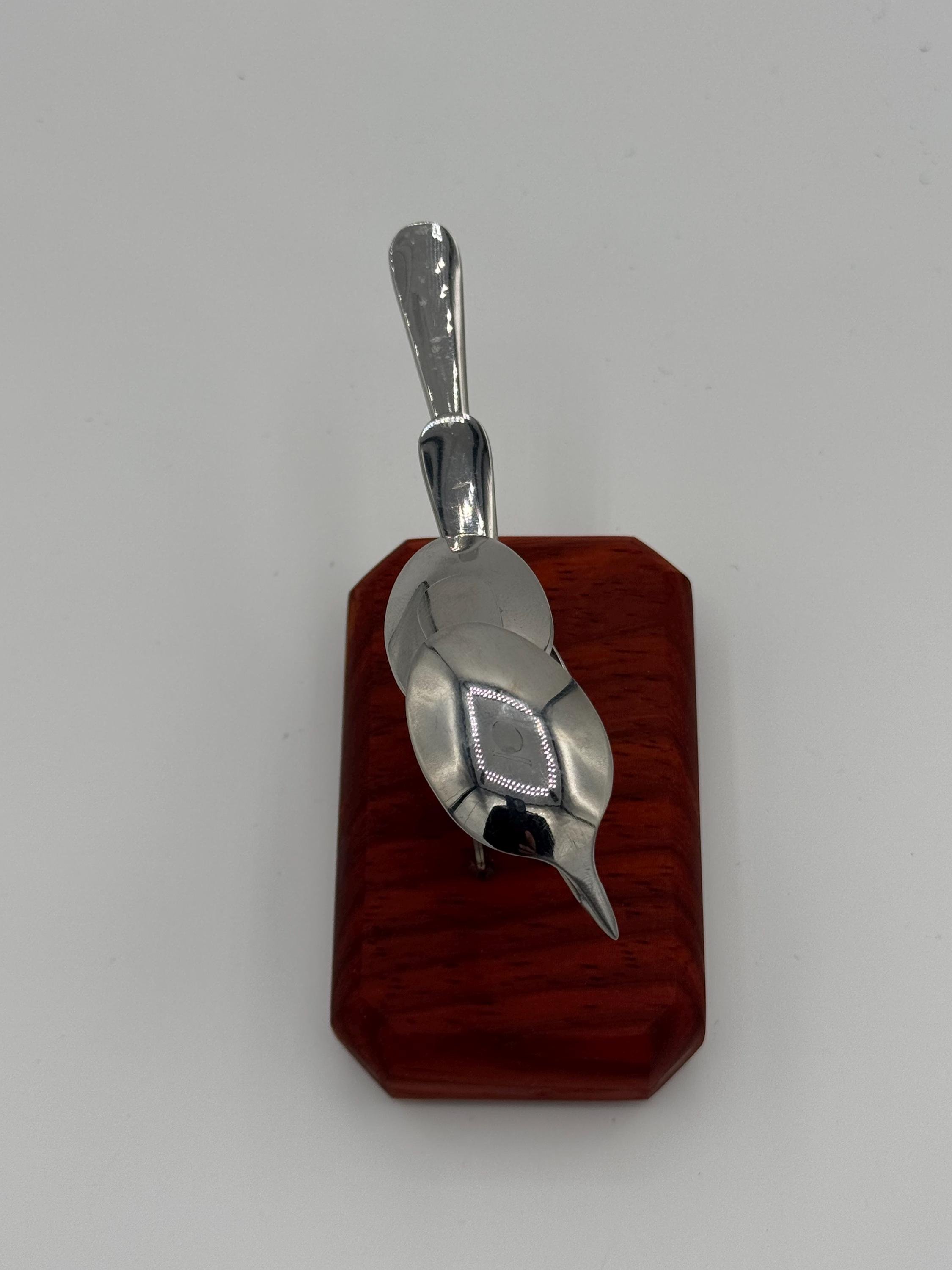 https://i.etsystatic.com/46298351/r/il/eb0cf0/6720911358/il_fullxfull.6720911358_qtpz.jpg