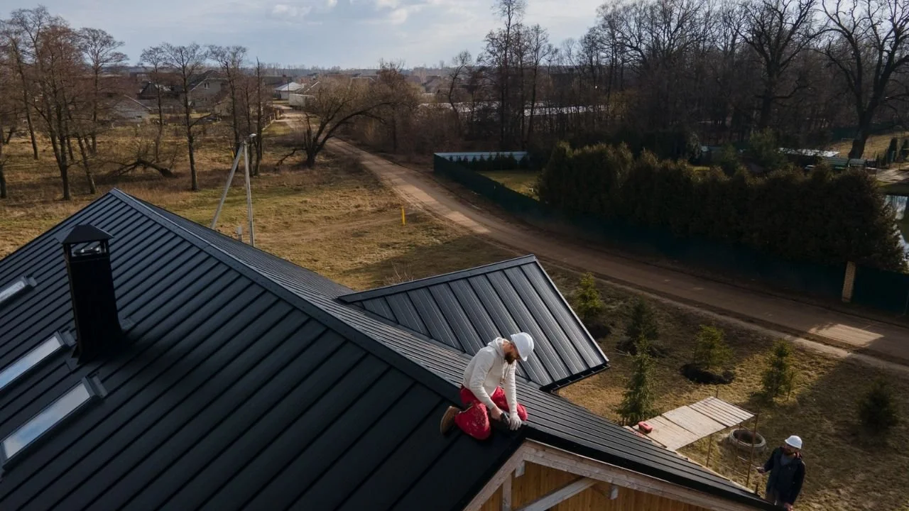 How Long Do Gutters Last? 5 Factors That Change Their Lifespan
