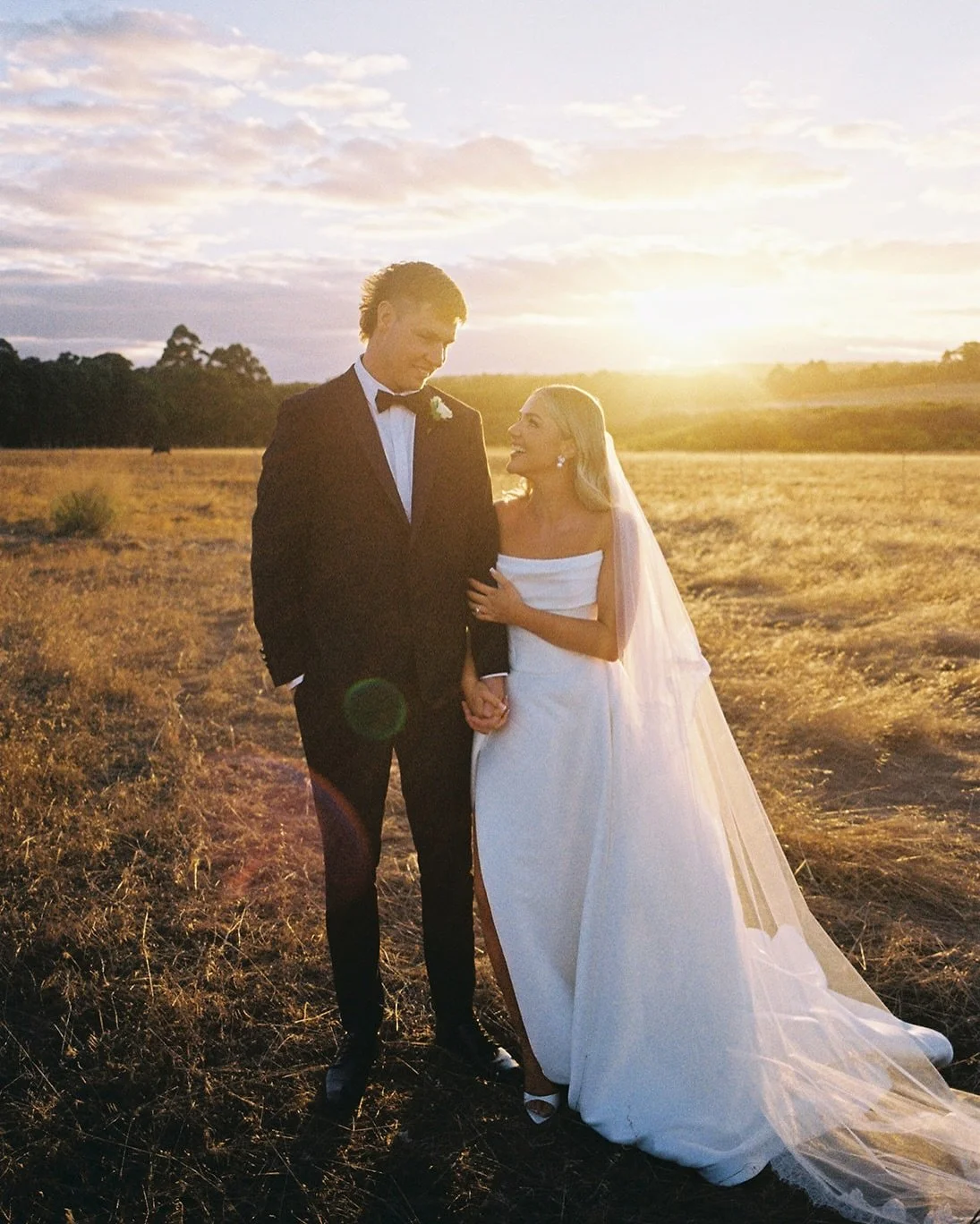 Flowers on film ✨
@emmamacaulayphotography magic in my inbox this week 🔥😍🙌🏼

A team - 
@thetillerfarm 
@eventsbye_sw 
@festoon_lighting 
@m_eventhire 
@brellico 
@hire_in_style_wa 
@hiresociety 
@loveempireteam 
@arzu.artistry 
@rpartistry_ 
@emm