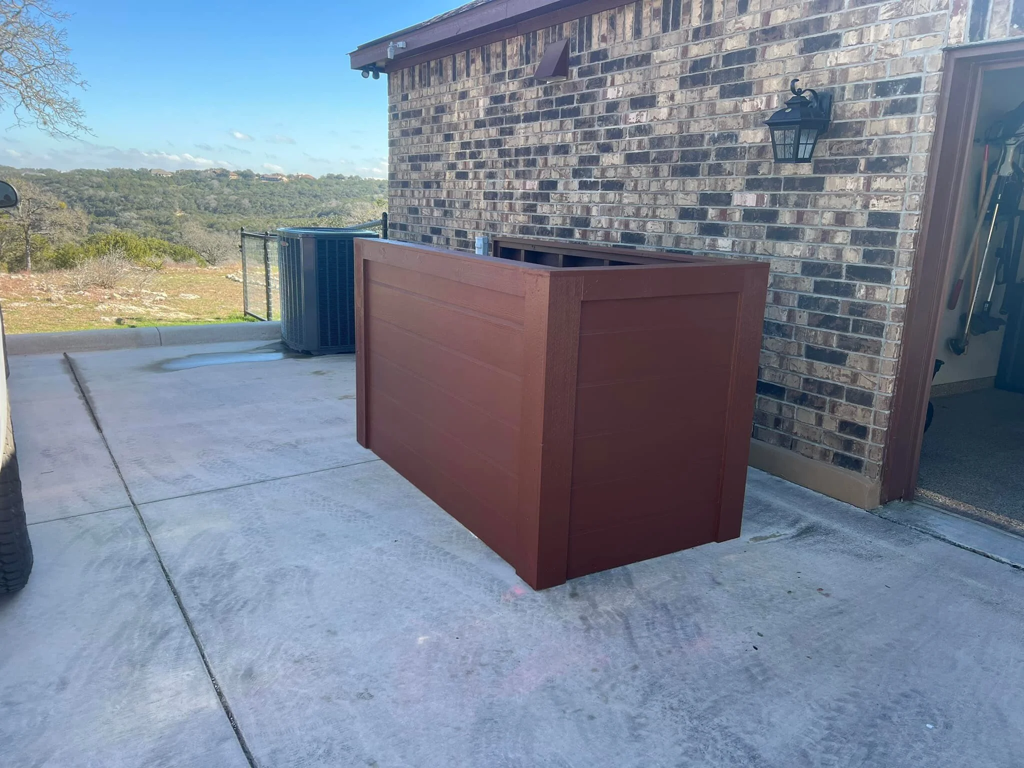 Trash can enclosure completed.  HOA requirement is now met.
#fitzfixes #construction #hidingtrash