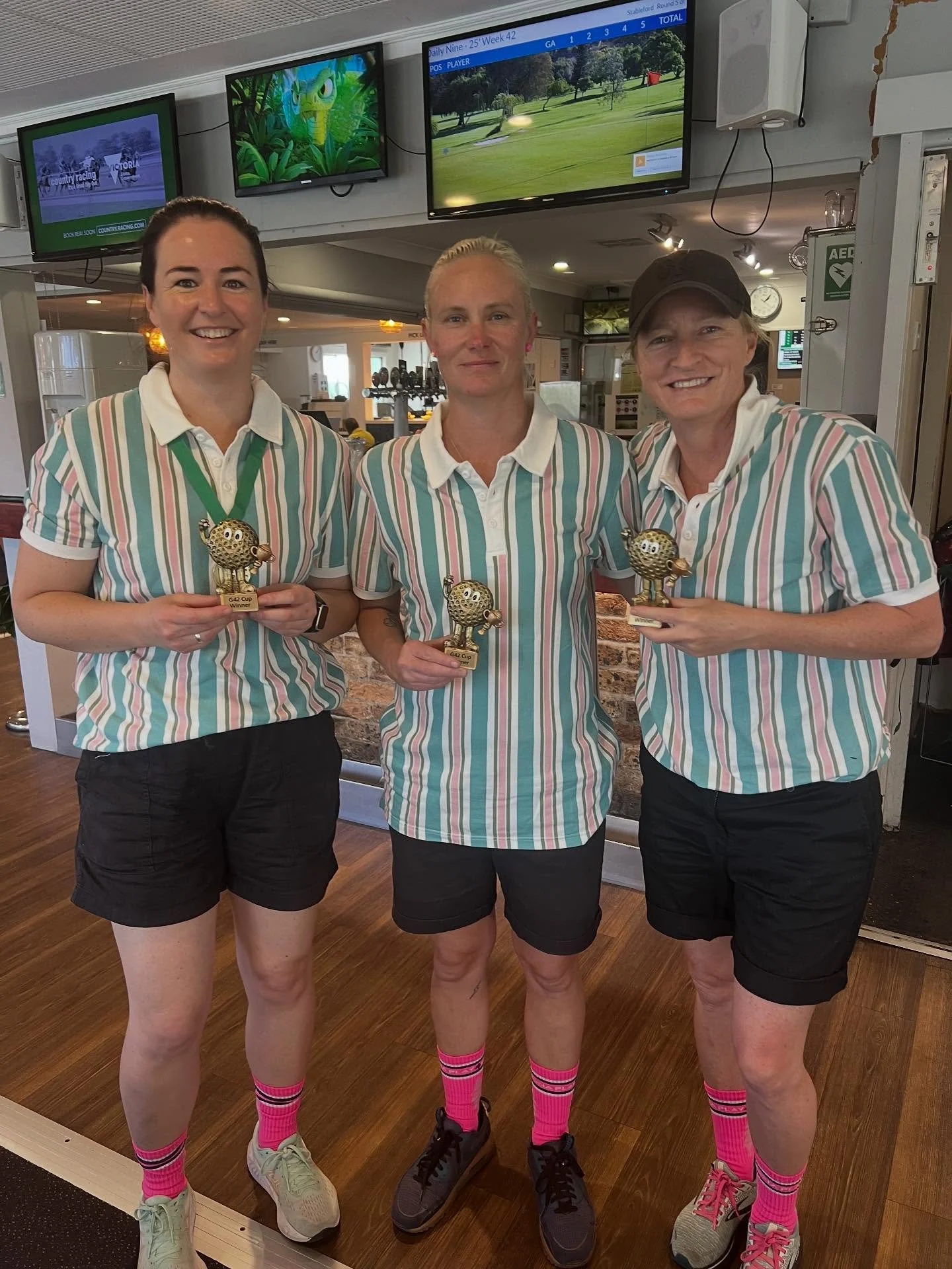 G42 Cup.
Winners are Grinners. Congratulations Kirsty, Grace & Spilla.