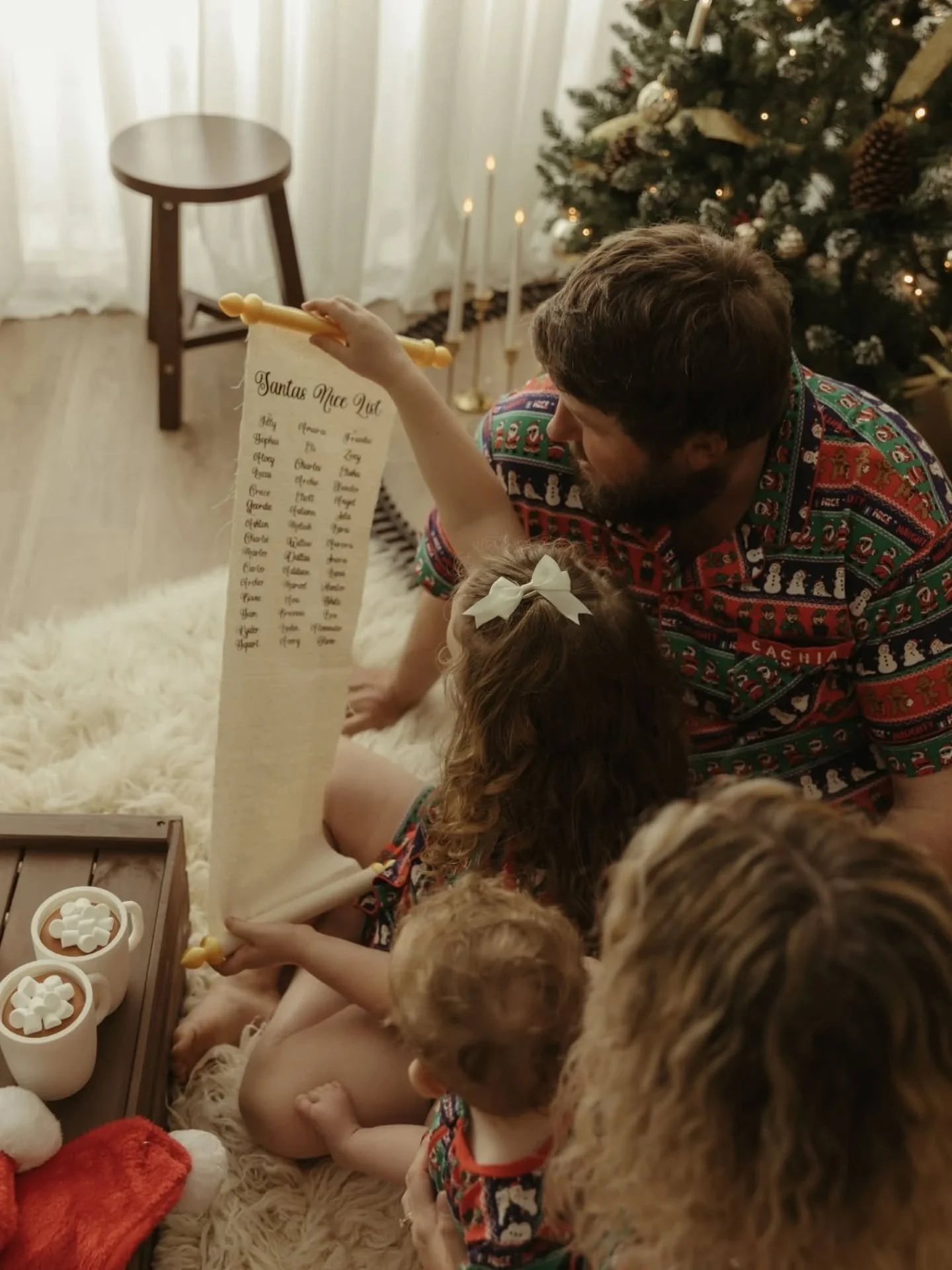 When the world gets busy, these little pockets of Christmas magic remind us what matters most... love, connection, and the people who make your heart glow. 🤍🎄✨