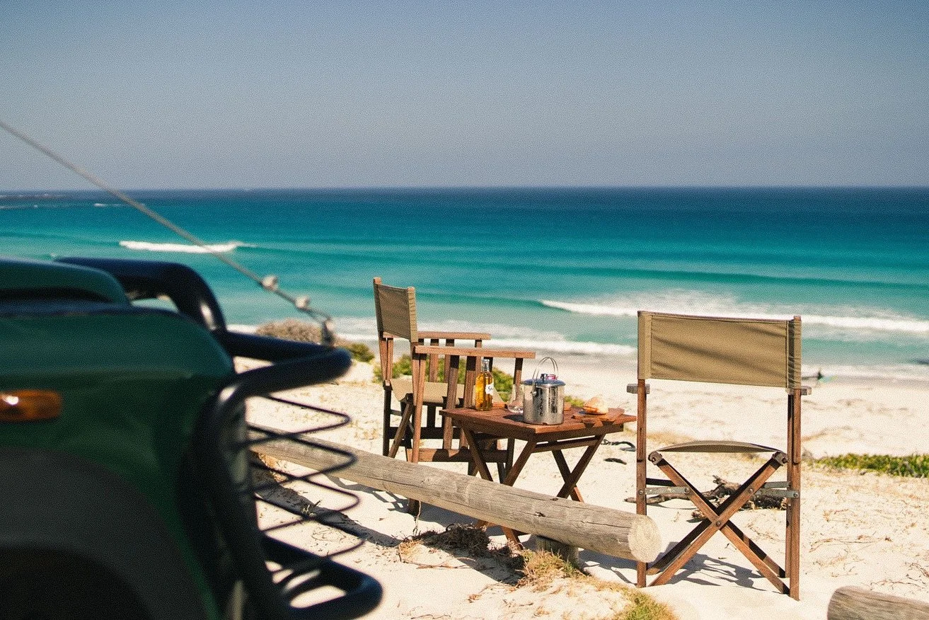 Explore the vibrant landscapes, encounter majestic wildlife, and forage for unique botanical treasures guided by expert guides. Whether you&rsquo;re an adventure seeker, nature lover, or curious foodie, Kaapwagter offers an unforgettable journey into