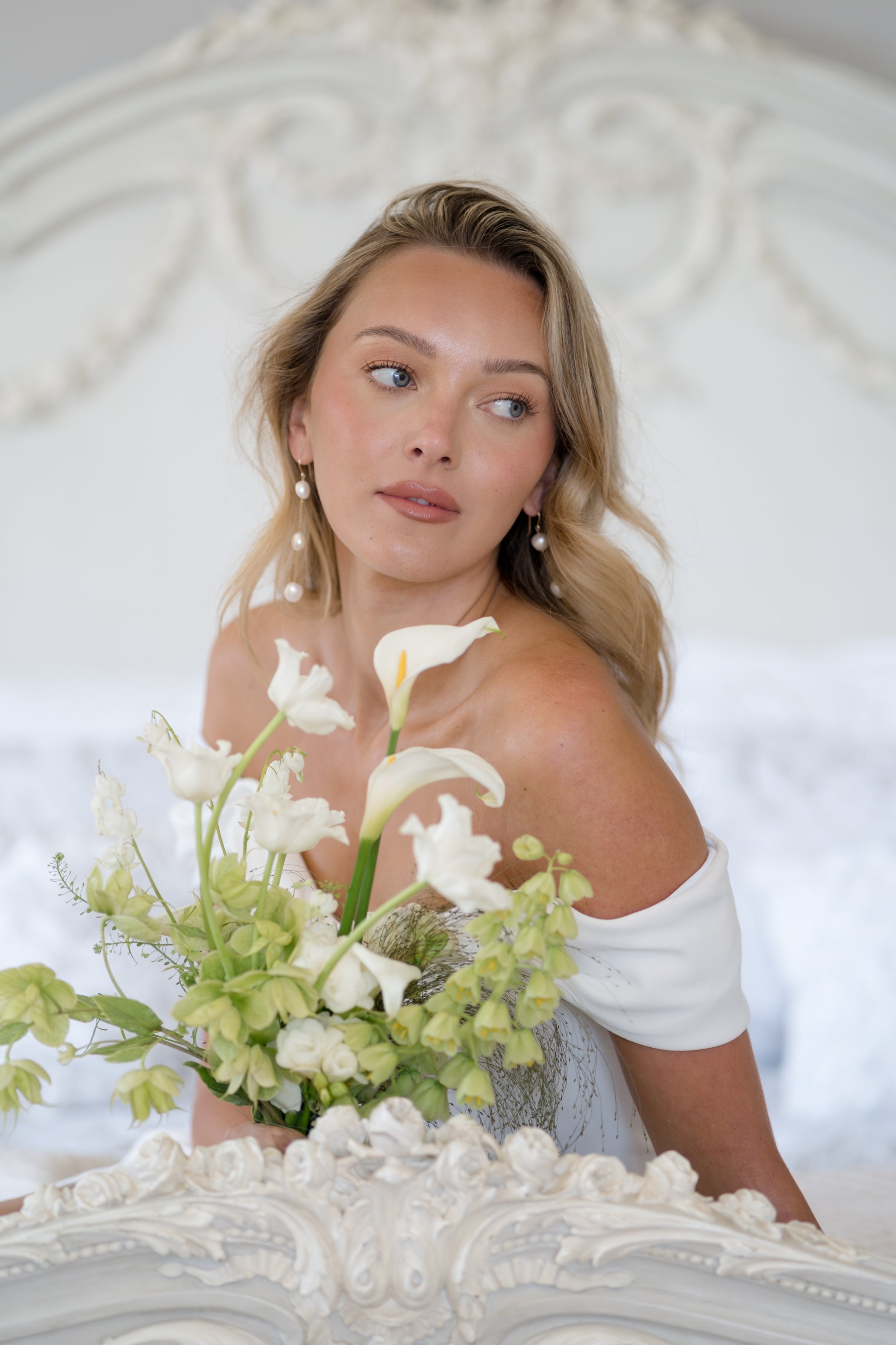 white calla lily bridal bouquet at Thicket priory