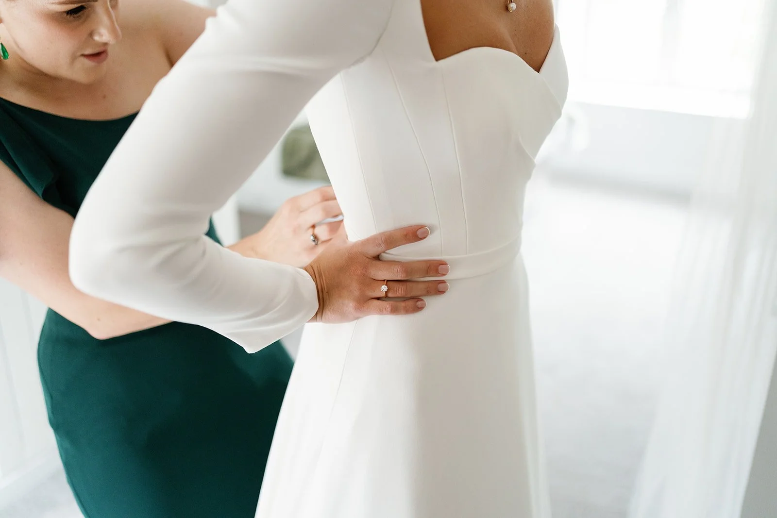 bridal gown 
