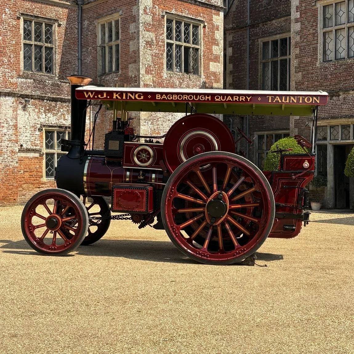 Another photo of the Burrell steam engine at Breamore Estate this weekend ☀️