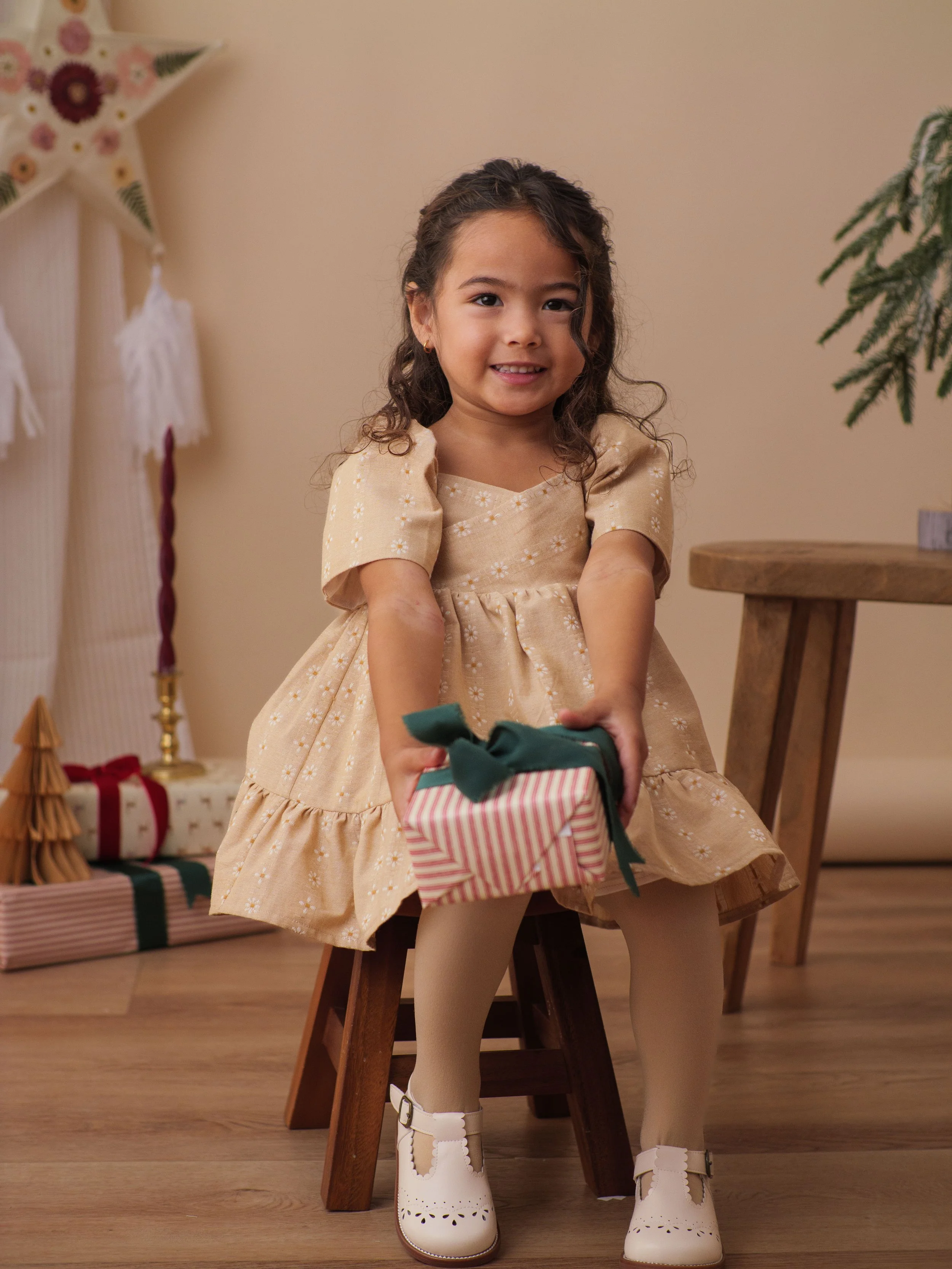 PANA4946_112925_LF_Holiday 25-3.jpg