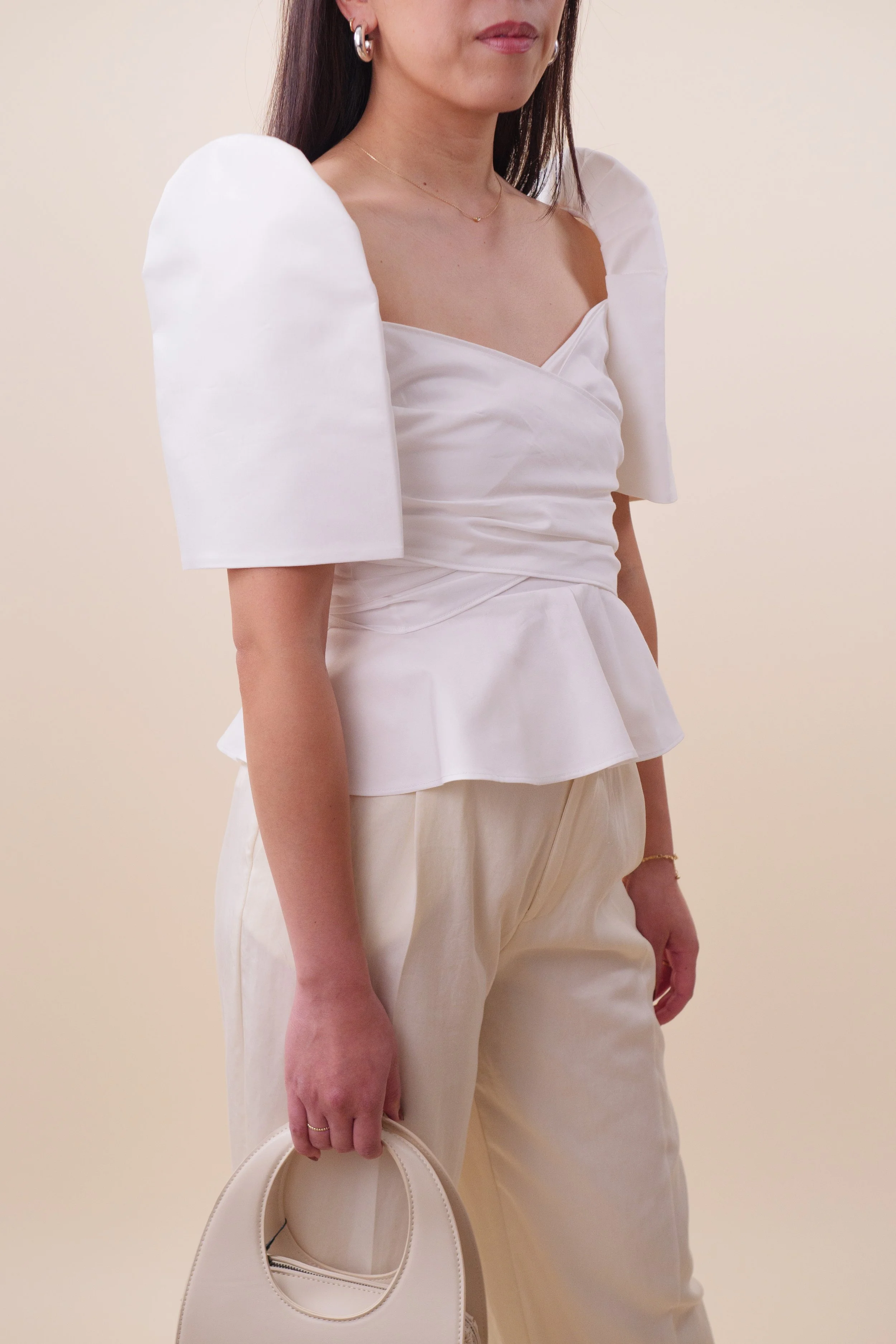 PANA1731_top2_wrap_white_Publish_V1.jpg