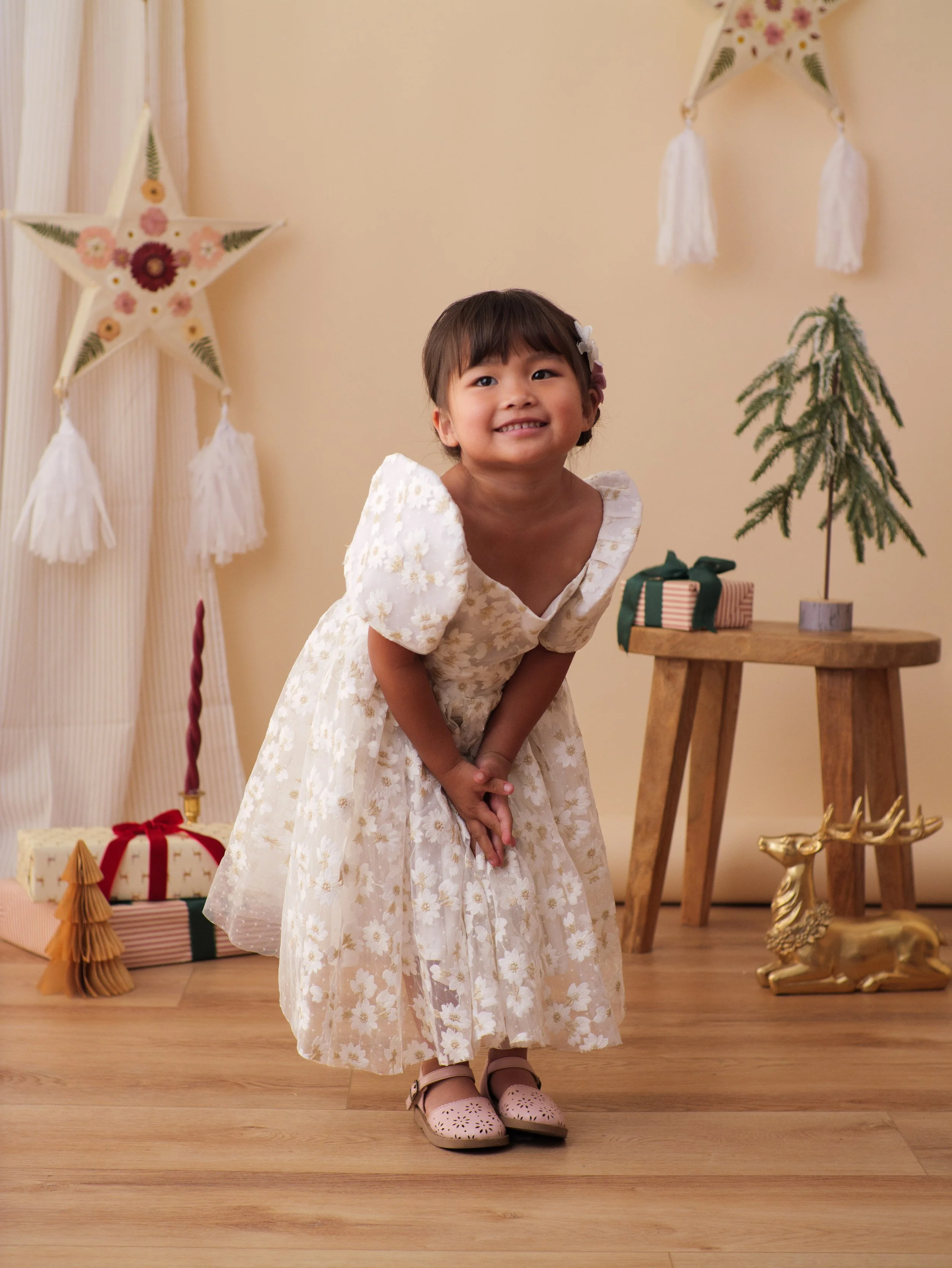 PANA5319_112925_LF_Holiday 25-43.jpg