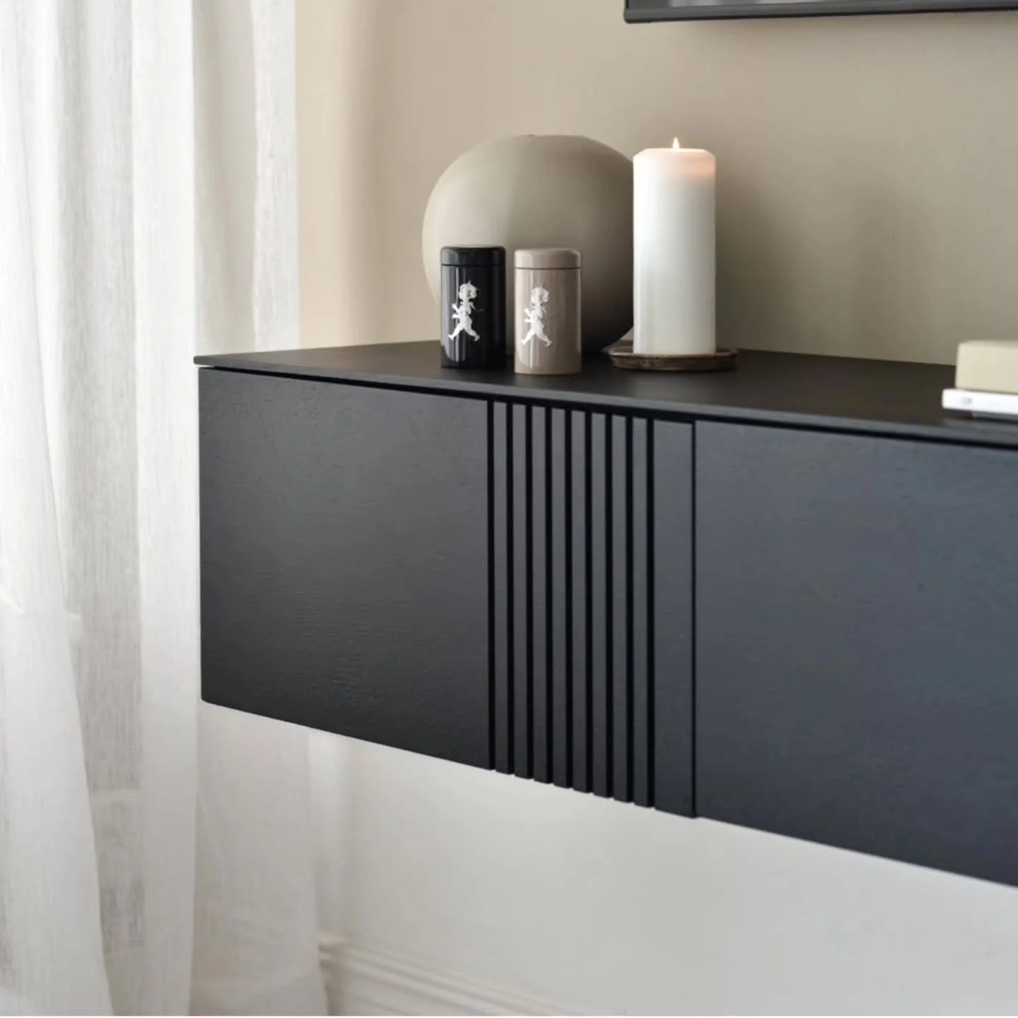 Det g&aring;r &aring;t n&aring;gra t&auml;ndstickor numera🔥🍂🍂🌚 se till att bunkra upp s&aring; att du har dom tillg&auml;ngliga n&auml;r h&ouml;stm&ouml;rkret smyger p&aring;.

Som alltid beh&ouml;ver man ha god uppsikt f&ouml;r t&auml;nda ljus🕯