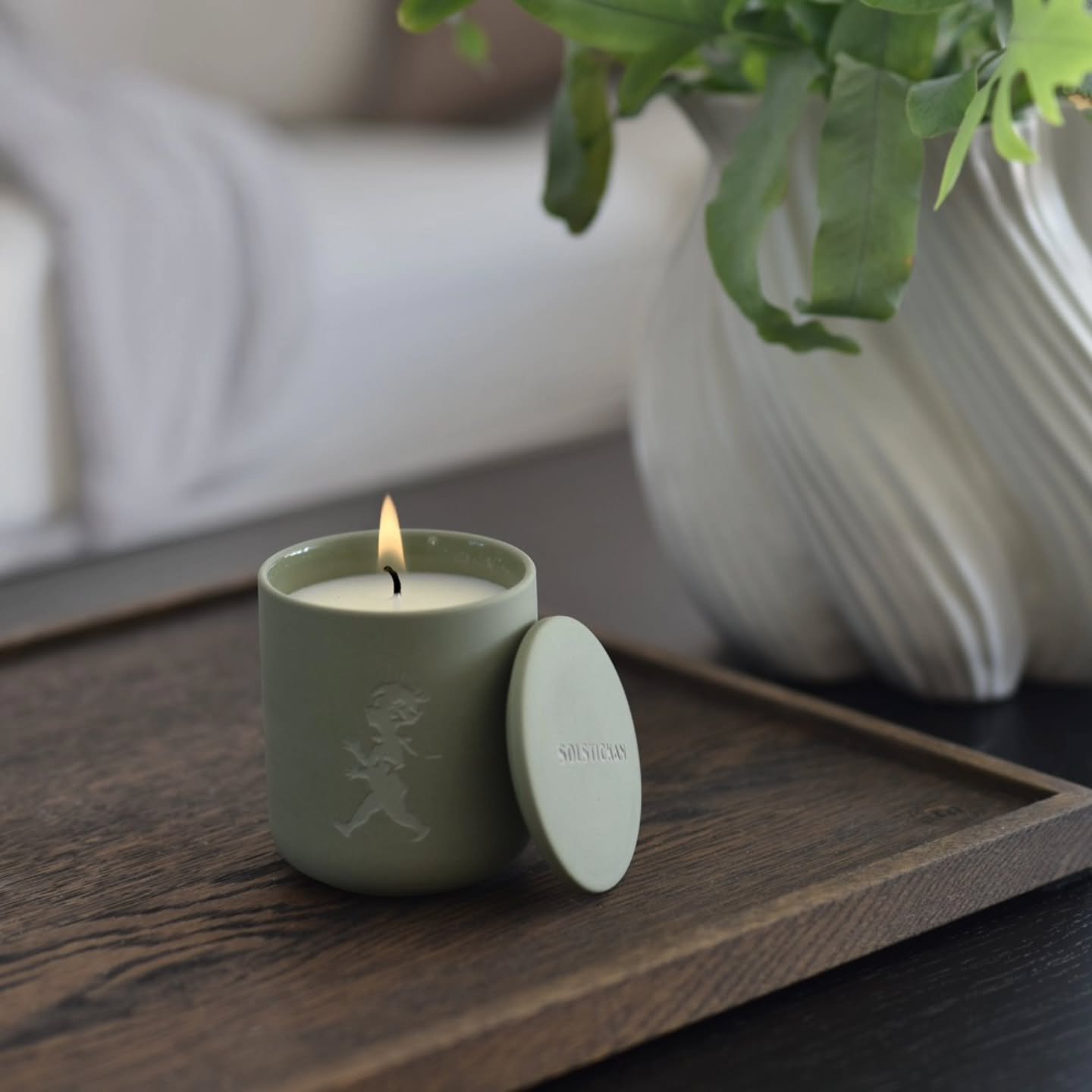 Ett doftljus I h&ouml;stm&ouml;rkret 🍃🍂🔥En nyhet p&aring; solstickandesign.se