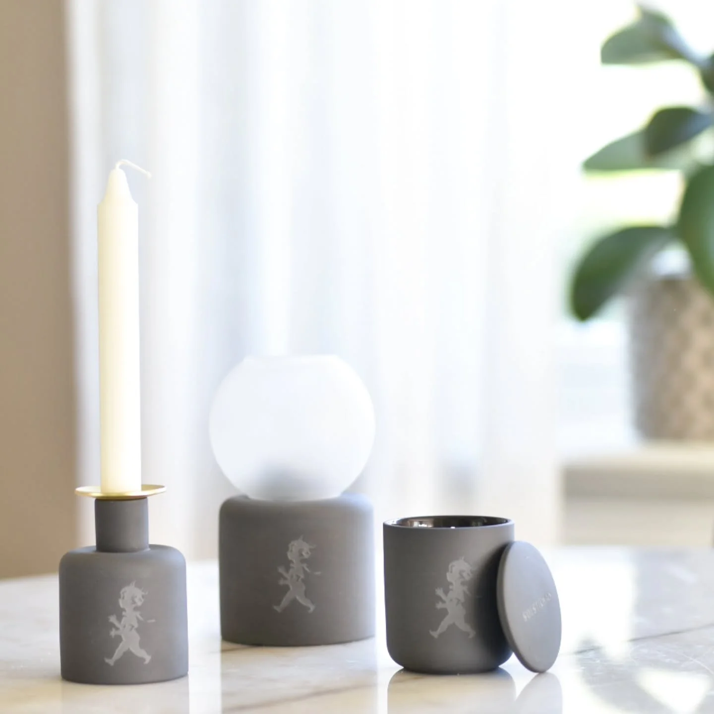 Triss i keramik 🖤😍 Snygga ihop eller var och en f&ouml;r sig sj&auml;lv🔥