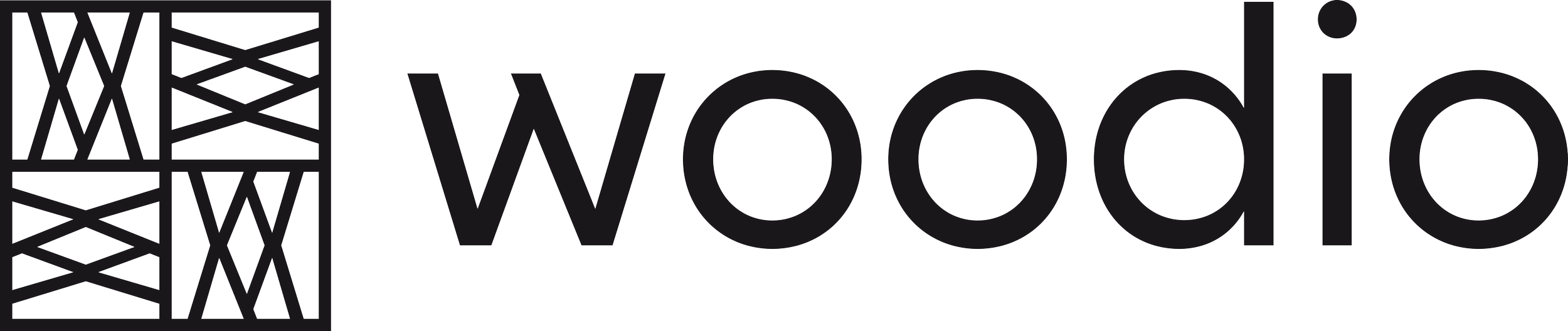 Woodio-logo, jossa on puutaloaiheinen kuvake ja nimi 'Woodio'.