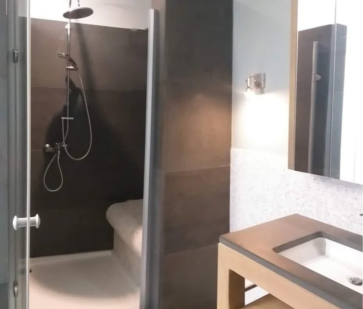05 douche met wastafel.jpg
