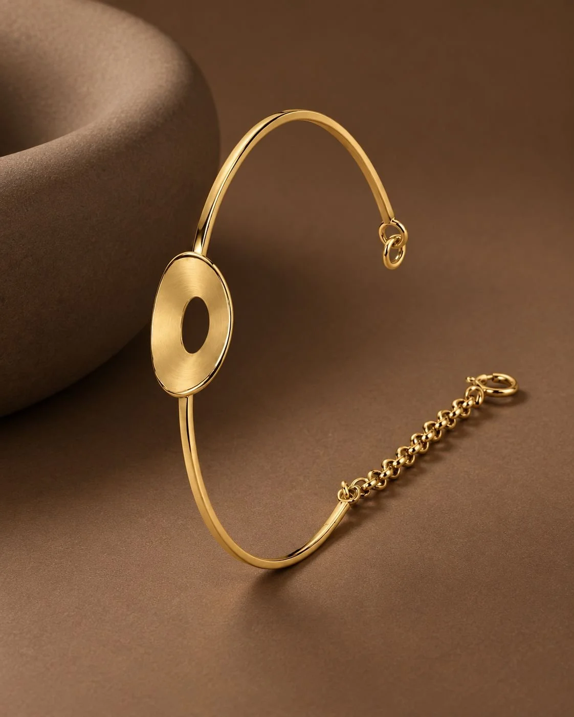 gold reflection bangle editorial 2.jpg